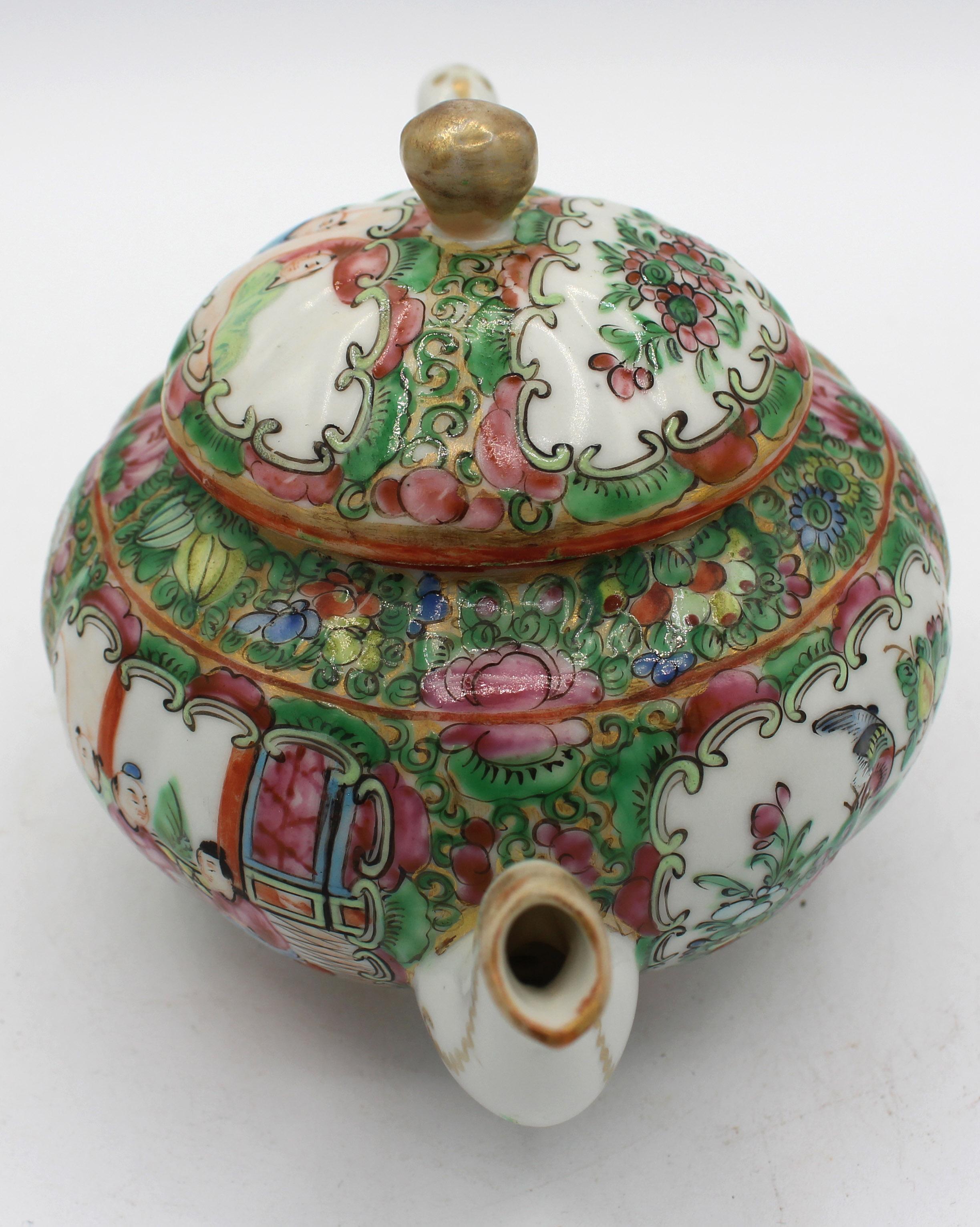 Circa 1880s Chinese Export Rose Medallion Tea Pot & Cover. Late Qing dynasty. Elegantly molded, ribbed body. A form popular in China & the West for hundreds of years. No markings. Fine condition with expected wear to gilding on handle, knob &