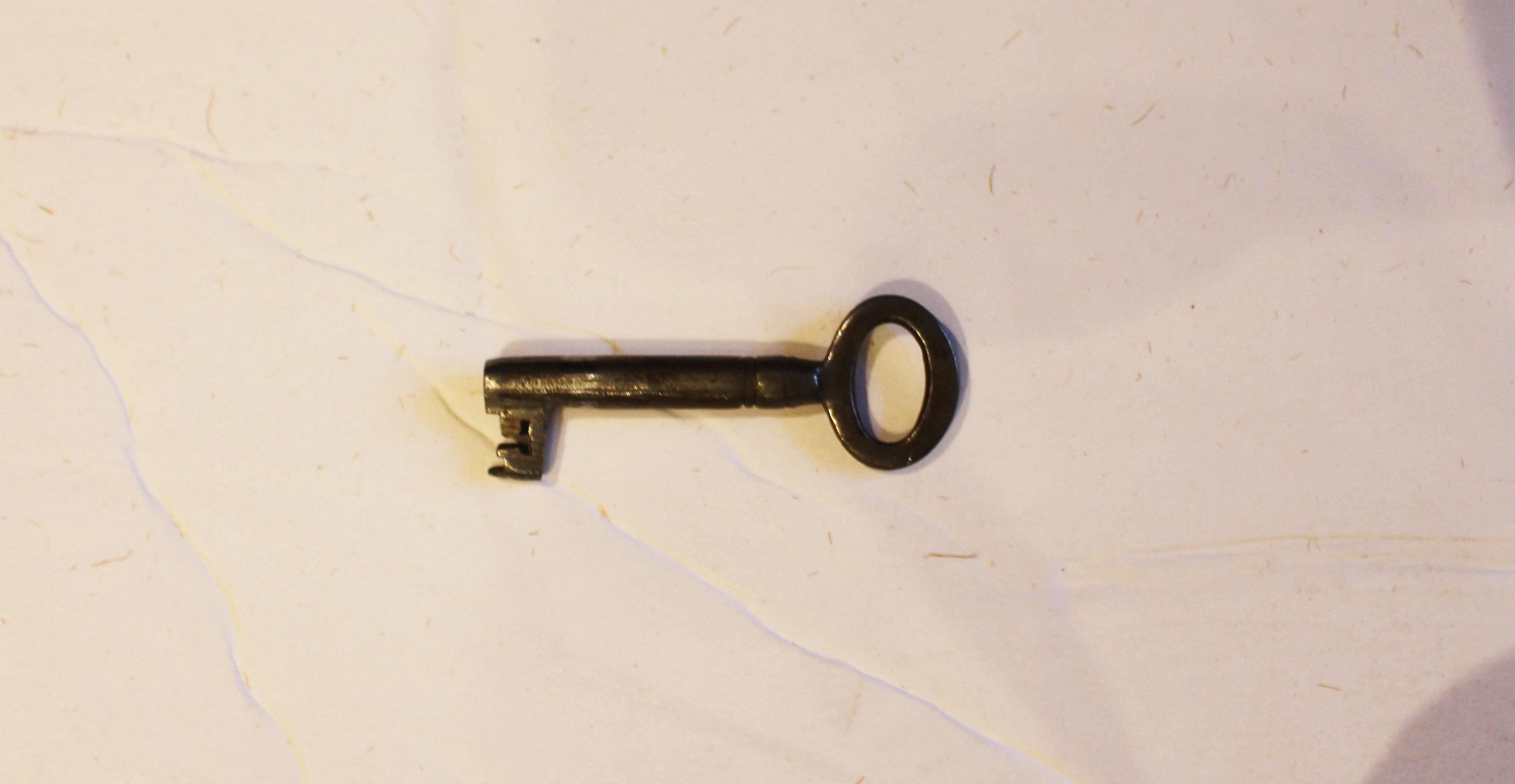 Pino Cassettiera inglese in miniatura o Child & Child del 1880 circa in vendita