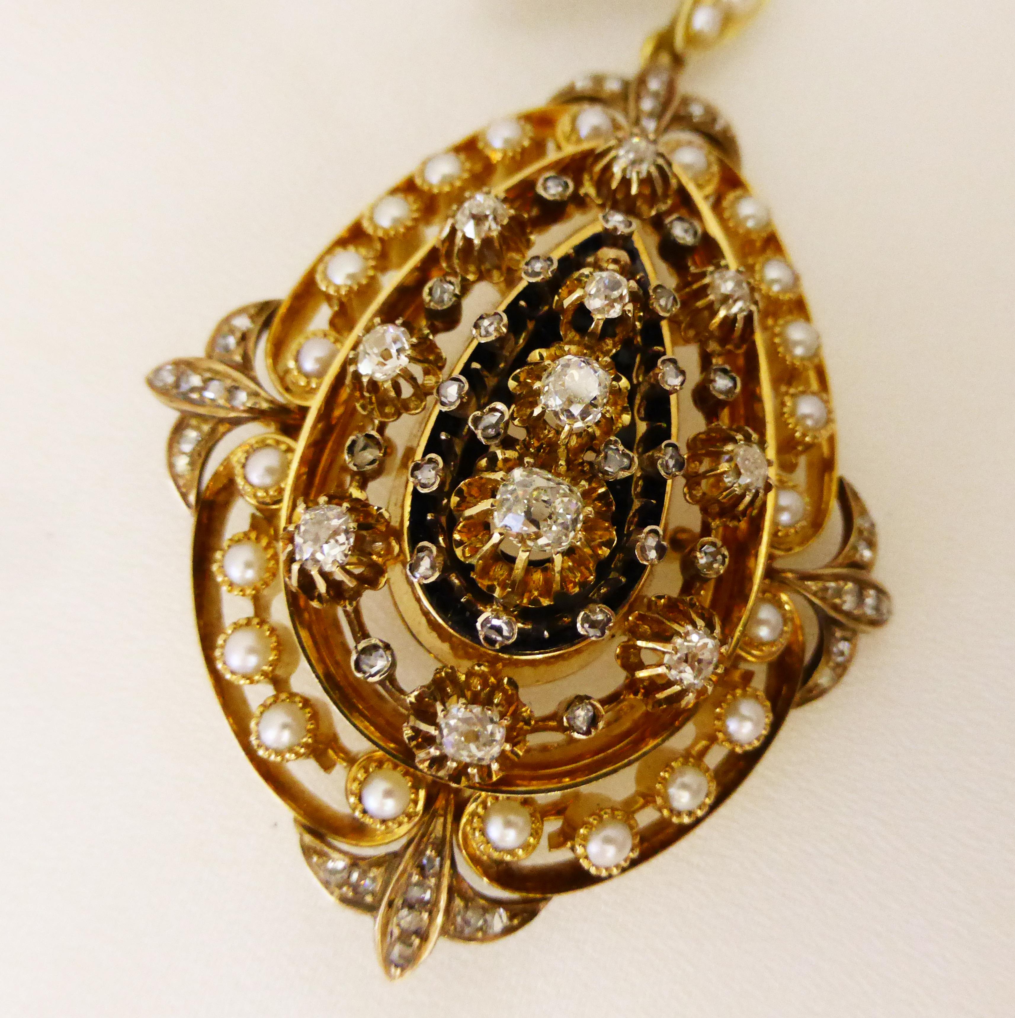 Platinum 18 Carat Old-Cut Diamond Natural Pearl French Pendant, circa 1880s (Napoleon III.)