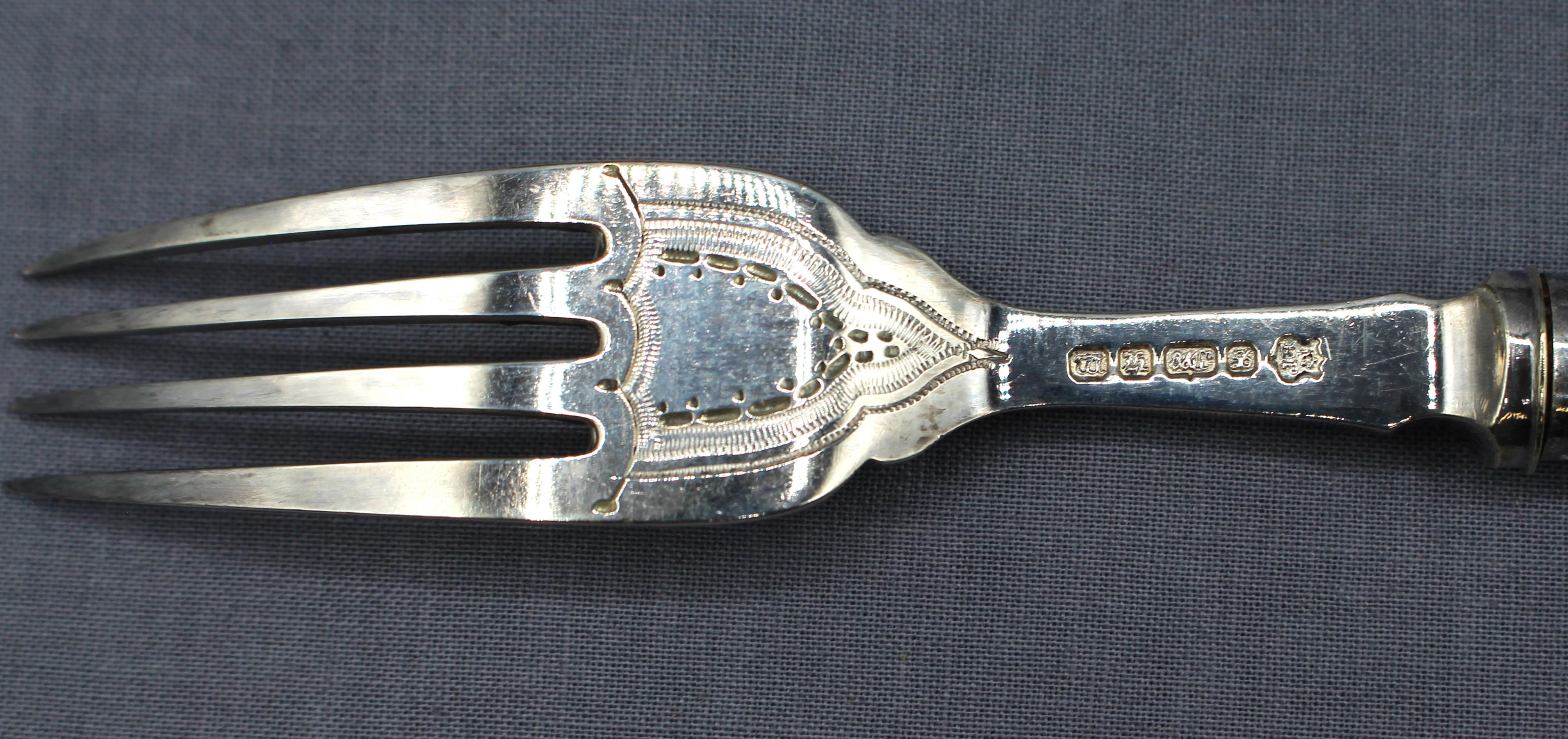 Ensemble de couteaux et fourchettes à poisson pour 6 personnes, anglais, datant des années 1880 en vente 5