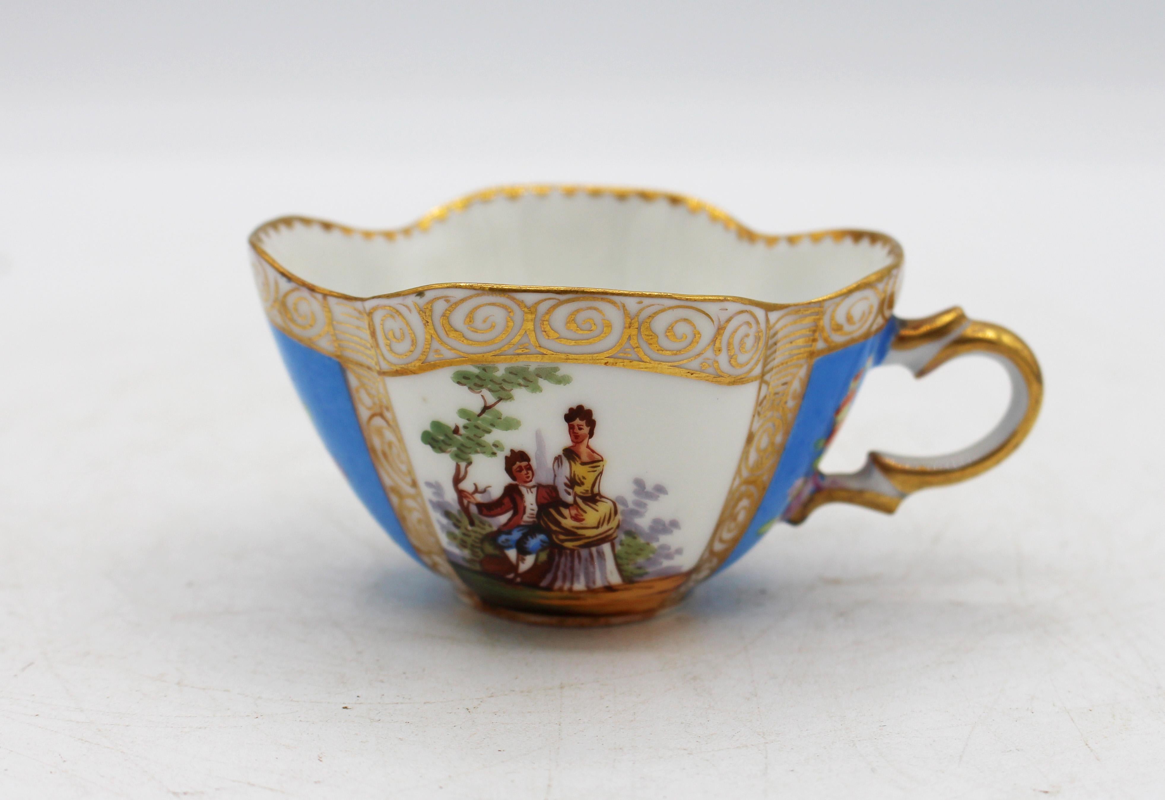 Circa 1888-1916 Richard Klemm, Dresden Quatrefoil Demitasse Cup & Saucer In Good Condition For Sale In Chapel Hill, NC
