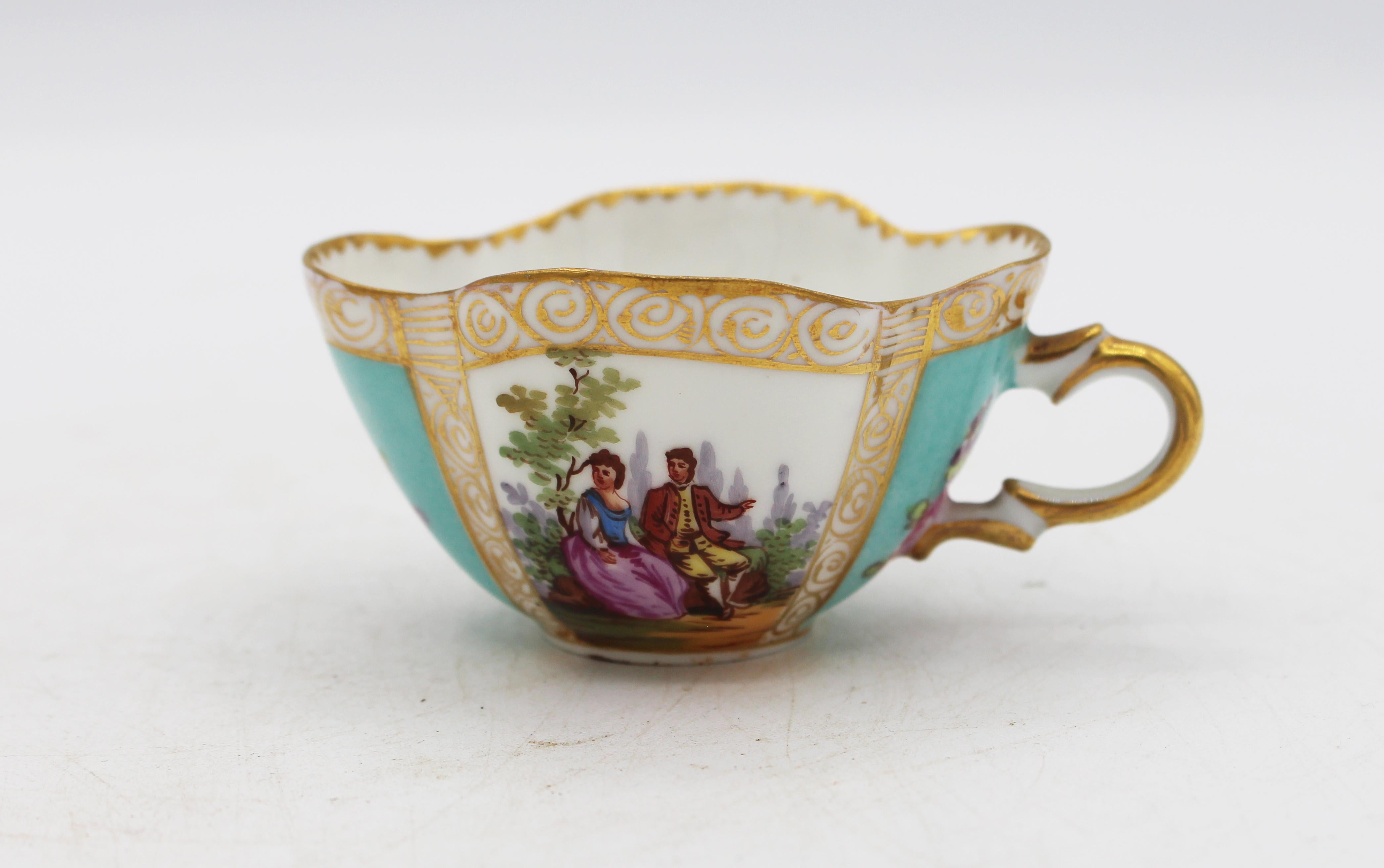 XIXe siècle Circa 1888-1916 Richard Klemm, Dresden Quatrefoil Demitasse Cup & Saucer en vente