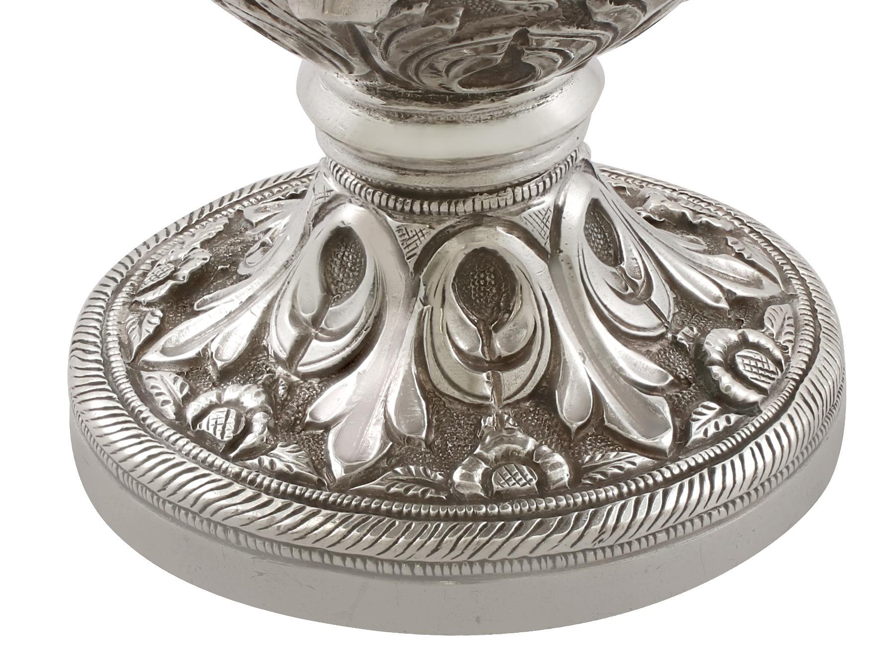 Antique Indian Silver Peppers by Oomersee Mawjee & Sons, circa 1890 7