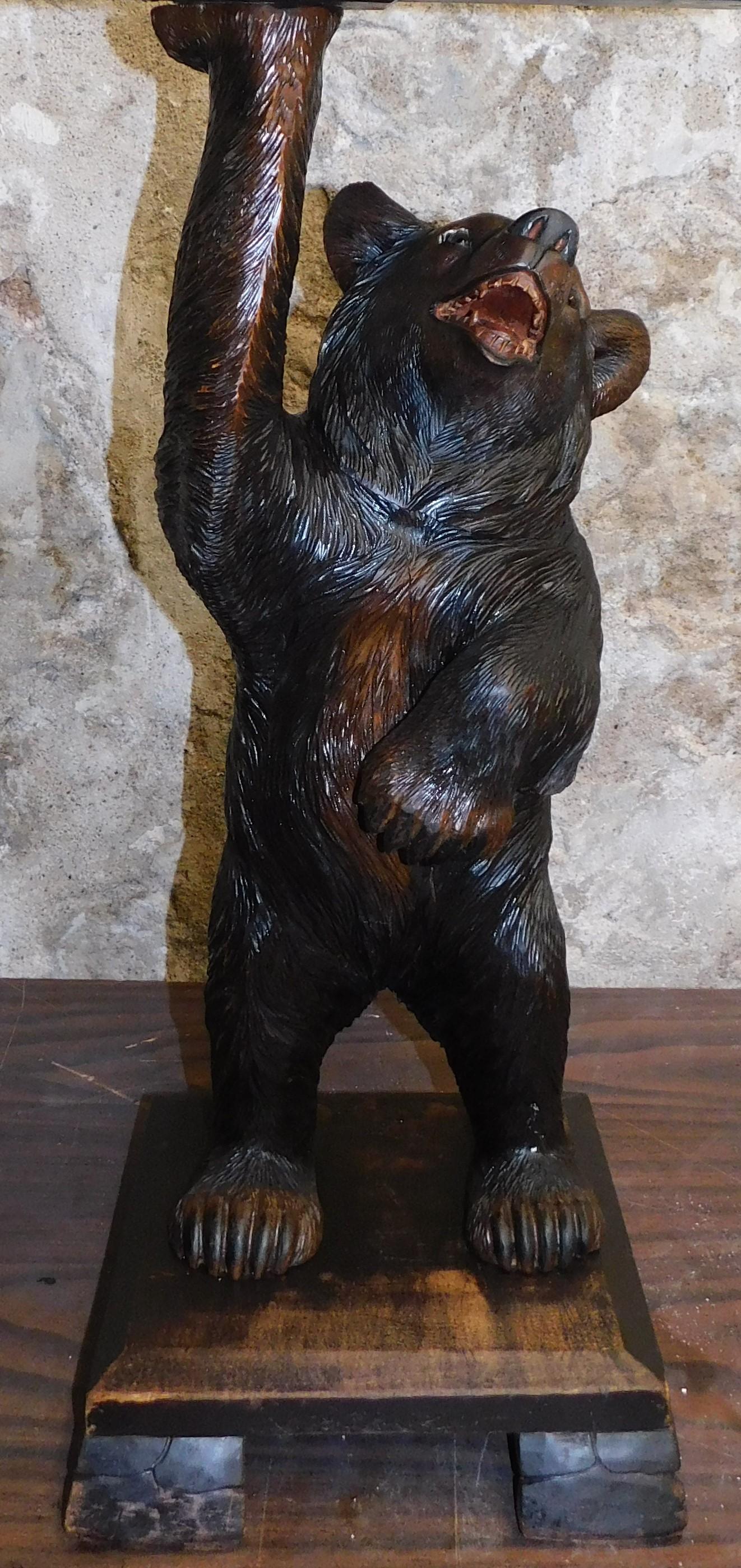 Black Forest Carved Bears Smokers Table Stand with Brass Ashtray, circa 1890s 4