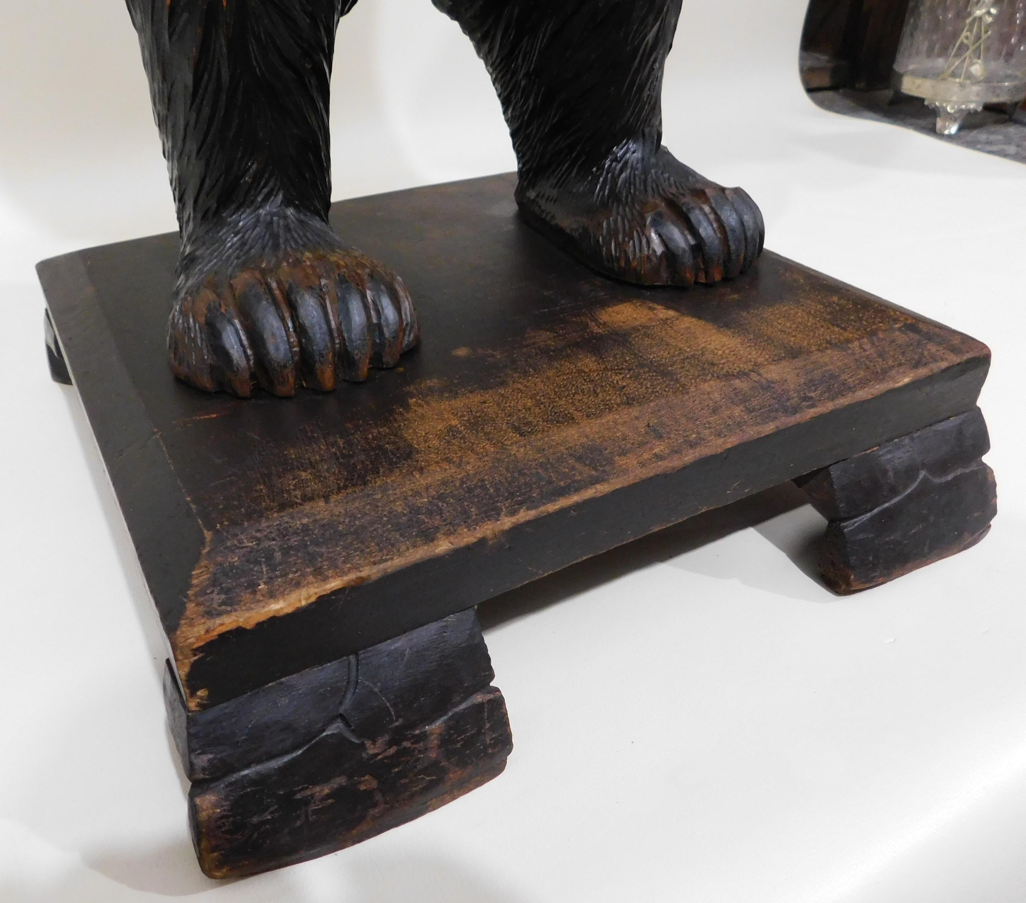 Black Forest Carved Bears Smokers Table Stand with Brass Ashtray, circa 1890s 9