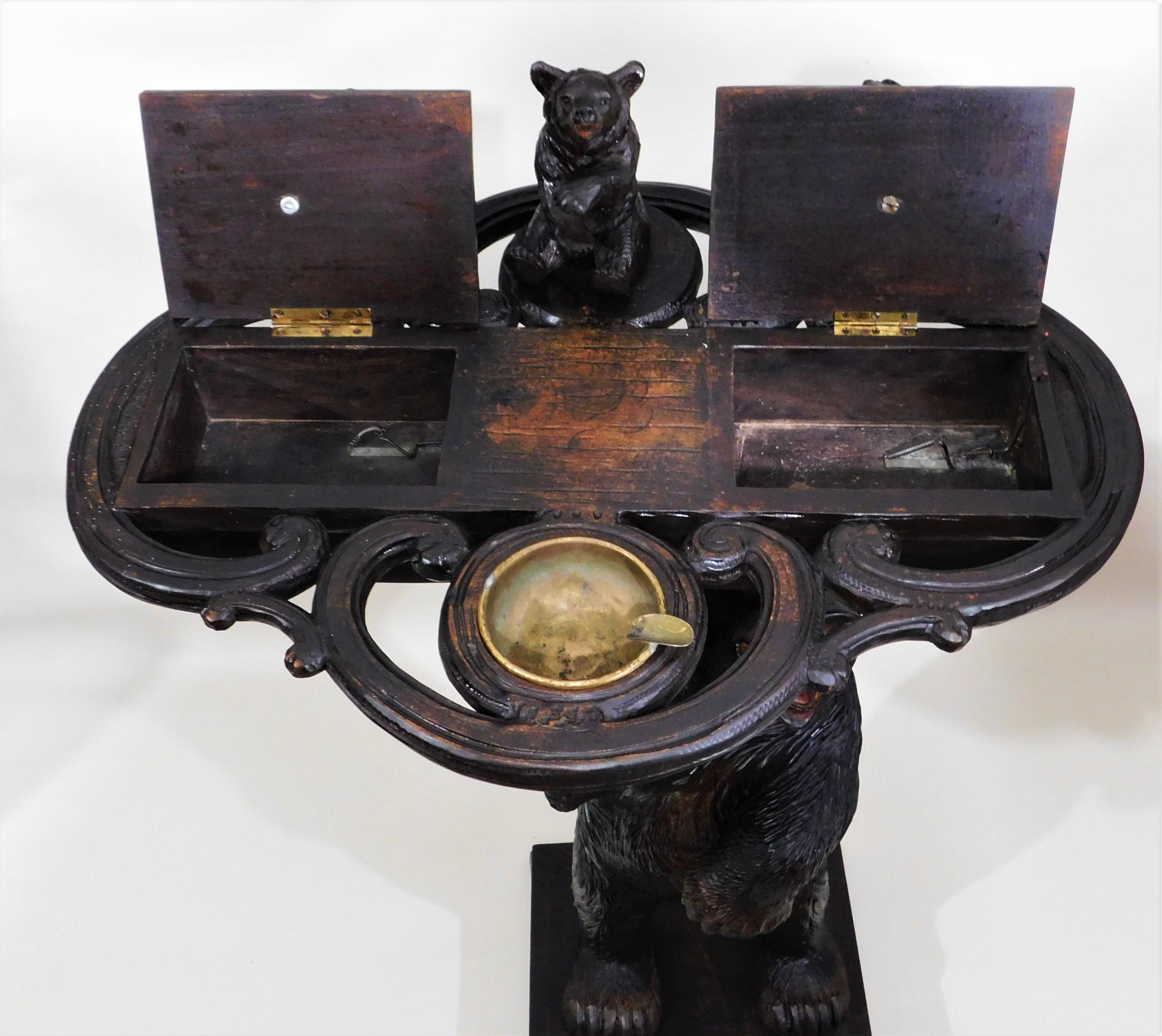 Black Forest Carved Bears Smokers Table Stand with Brass Ashtray, circa 1890s In Good Condition In Hamilton, Ontario