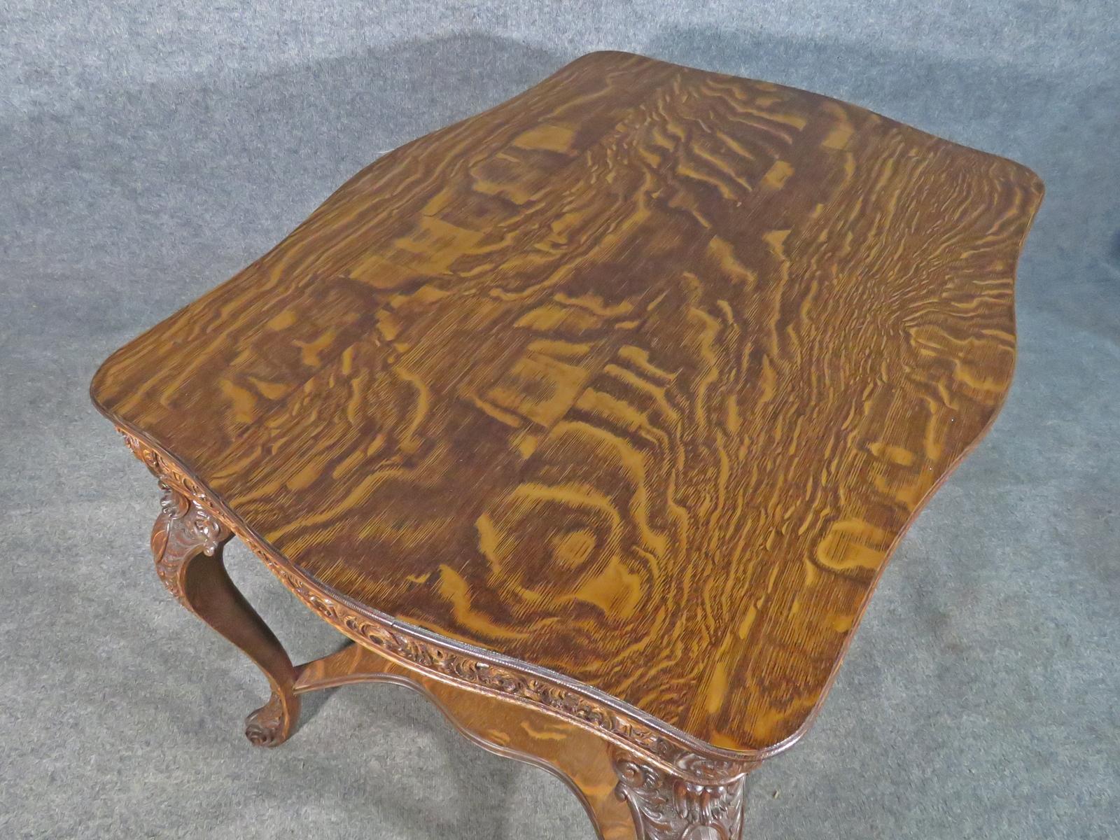 Circa 1890s Carved Solid oak Quarter Sawn Oak Victorian Center Table In Good Condition For Sale In Swedesboro, NJ