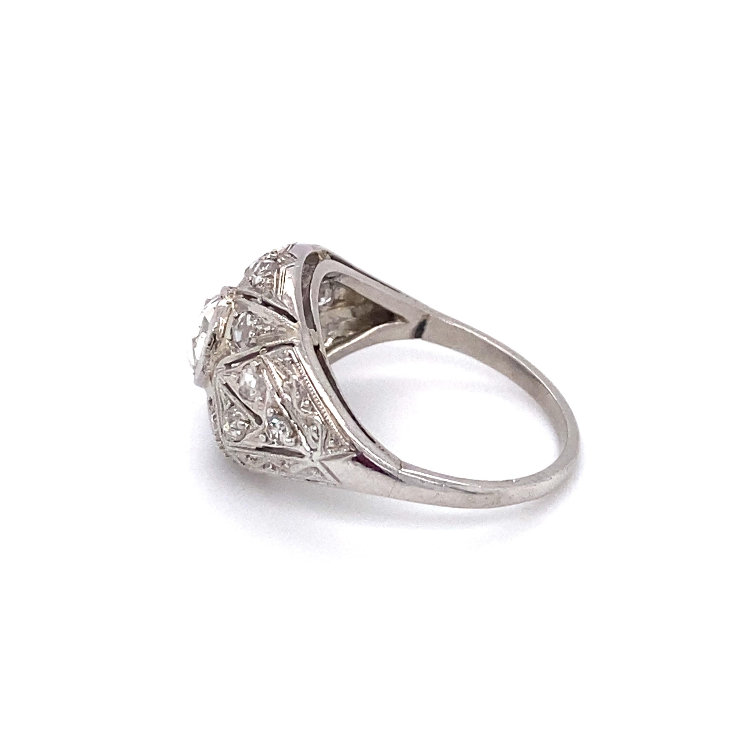 Circa 1890s Victorian Rose Cut Diamond Ring in Platinum and 14K White Gold In Good Condition For Sale In Addison, TX