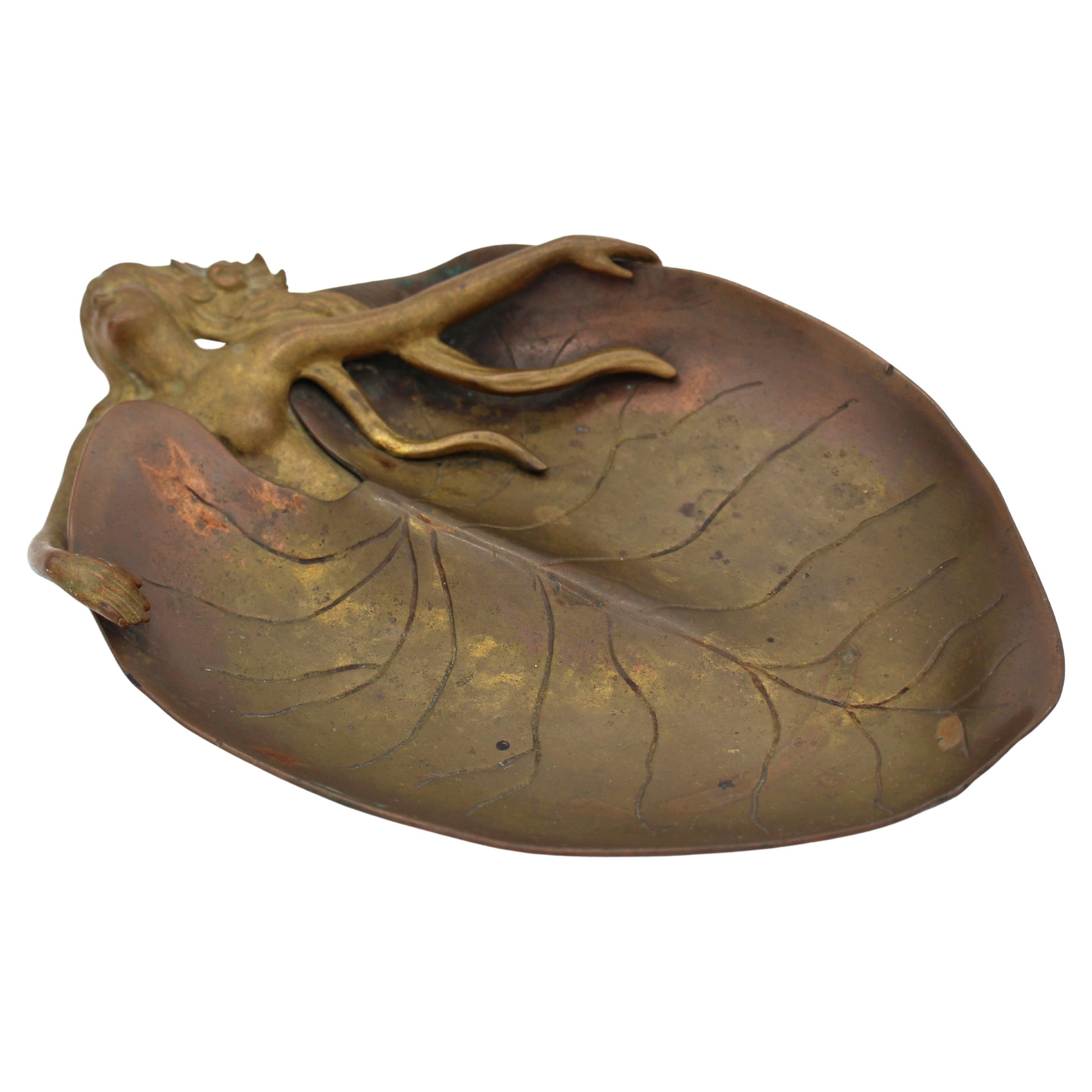 Circa 1895-1910 probabile Art Nouveau americana, piatto in bronzo o posacenere per sigari in vendita