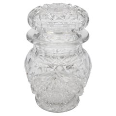 Pot en verre taillé américain de la période « Brilliant », datant approximativement de 1896 à 1915, avec couvercle
