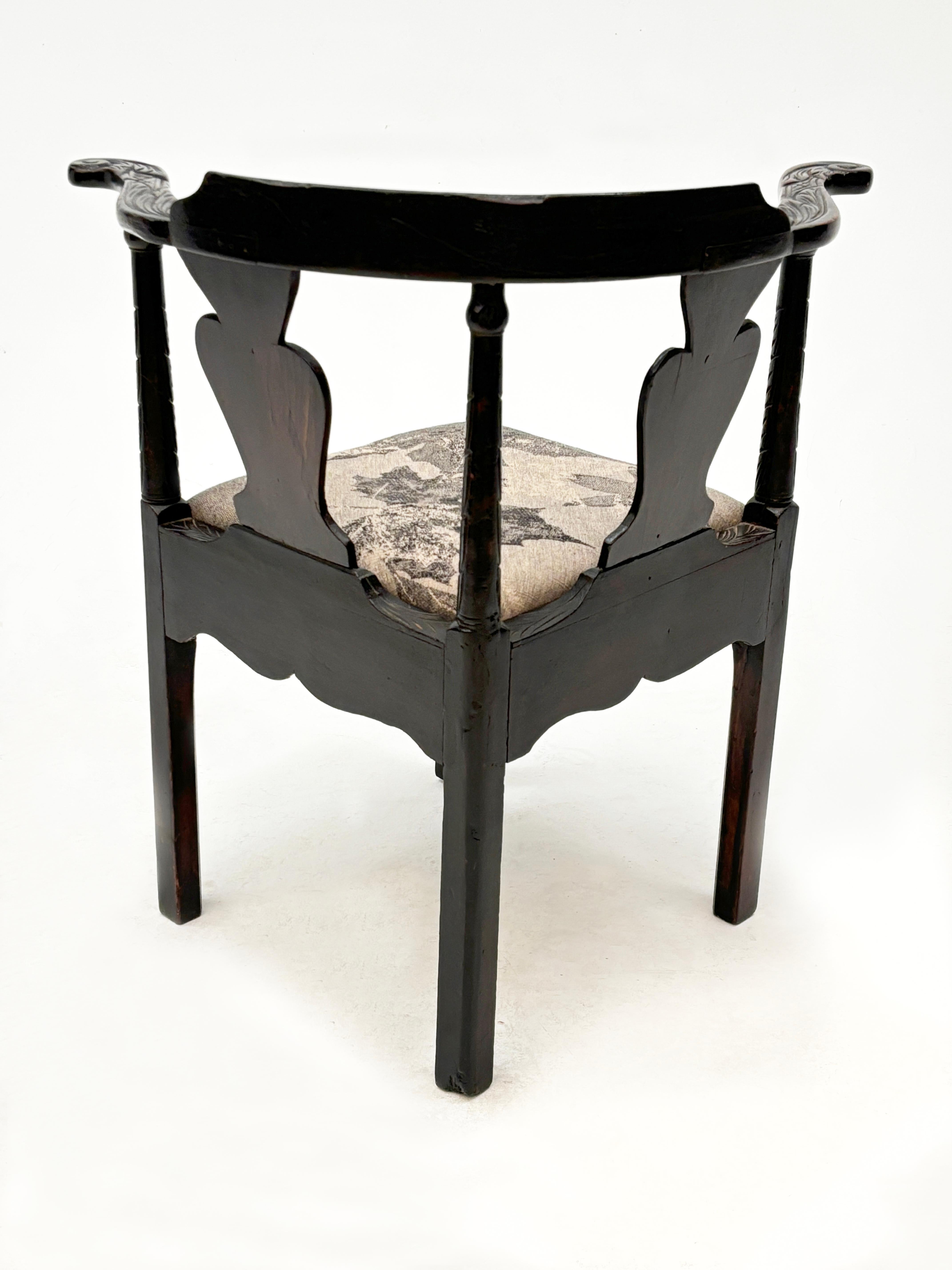 Circa 18th Century Oak Carved Corner Chair-Dutch Colonial For Sale 2