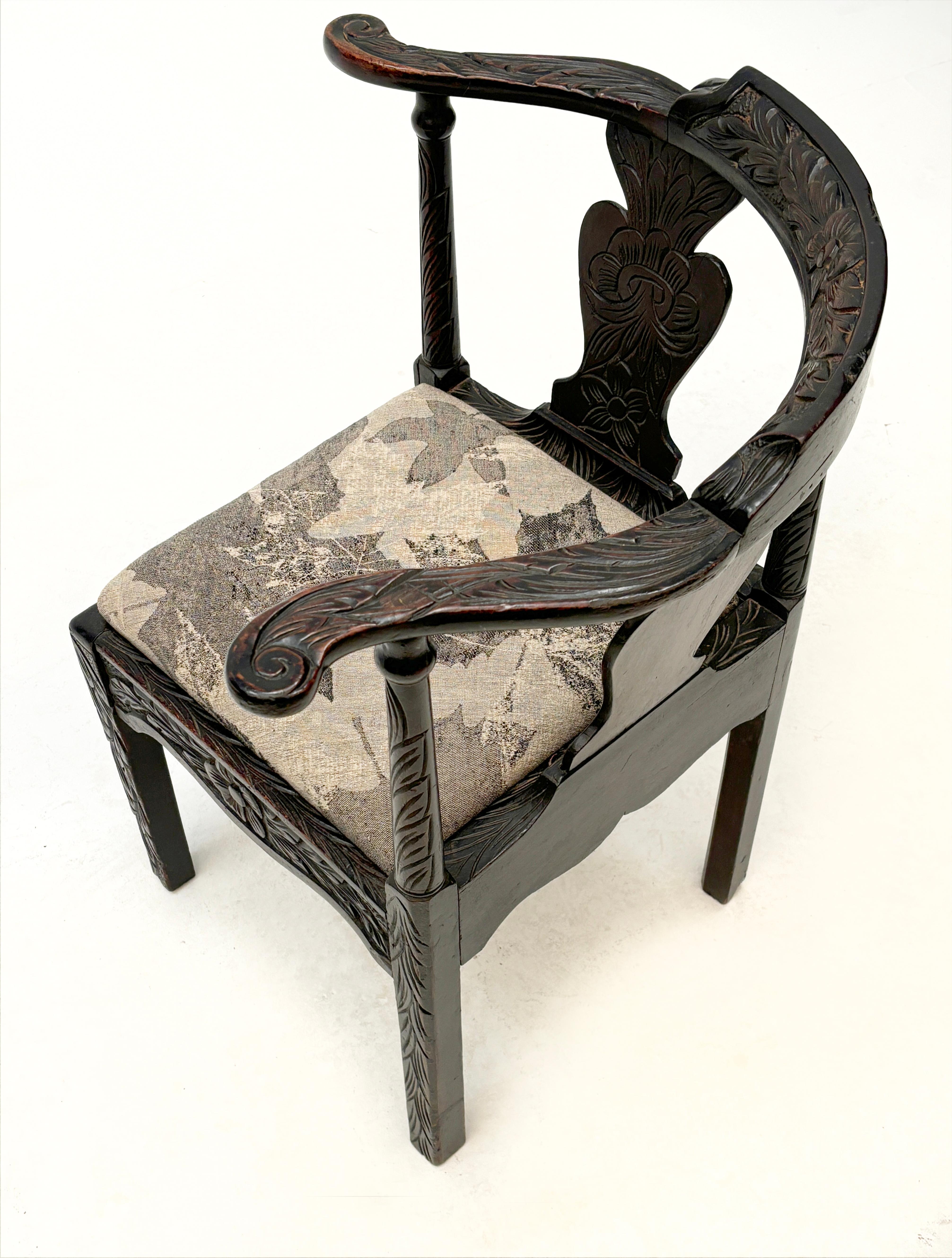 Circa 18th Century Oak Carved Corner Chair-Dutch Colonial For Sale 3