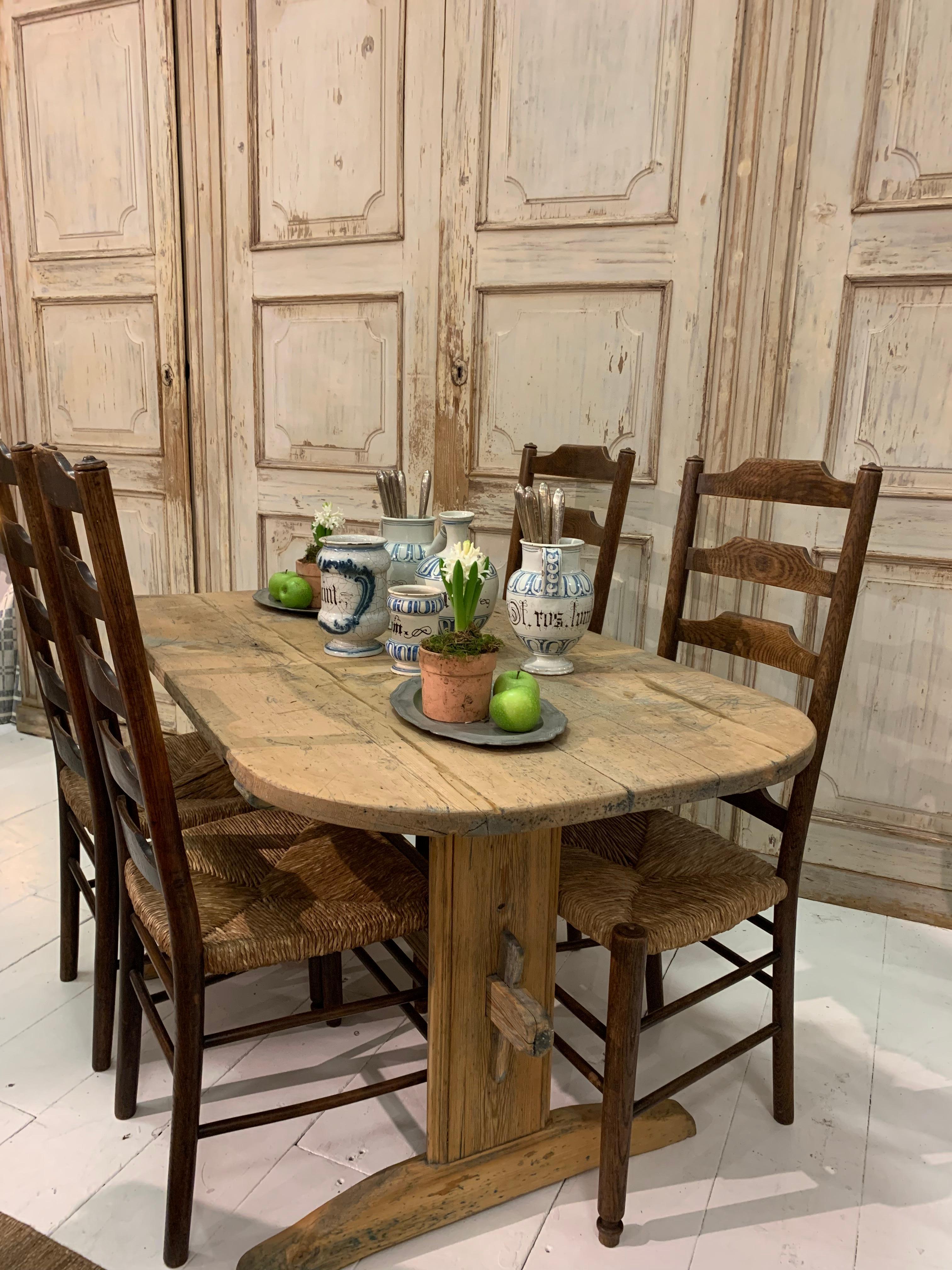 Hand-Crafted Swedish Country Pine Refectory Table with One Curved End, circa 18th Century For Sale