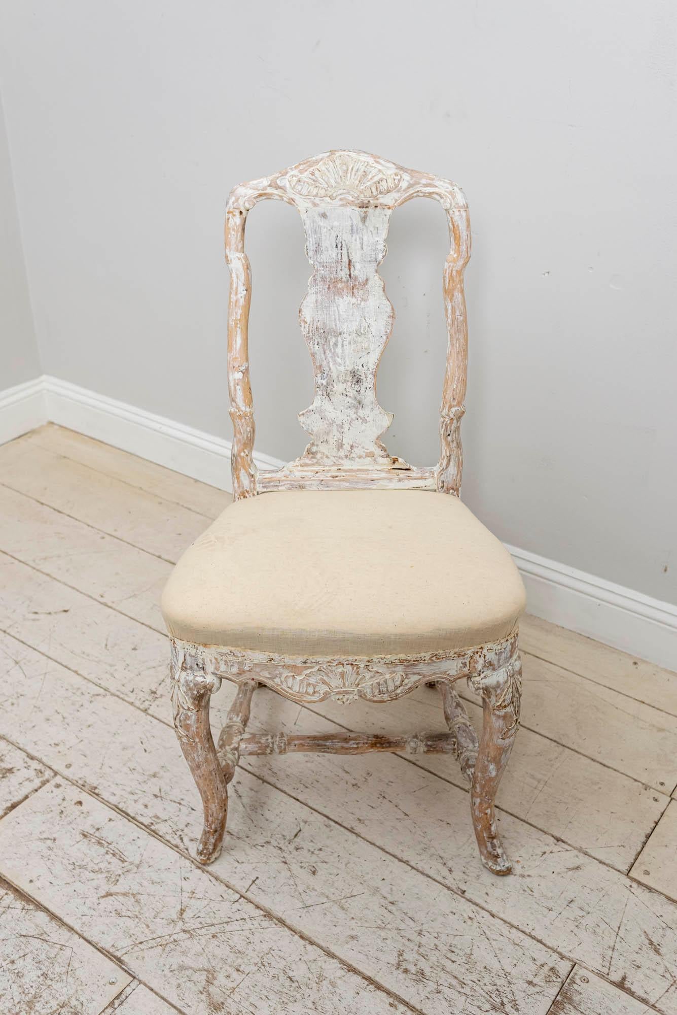 Swedish Rococo Original Painted Carved Shell Detailed Chair, circa 18th Century In Good Condition For Sale In London, GB