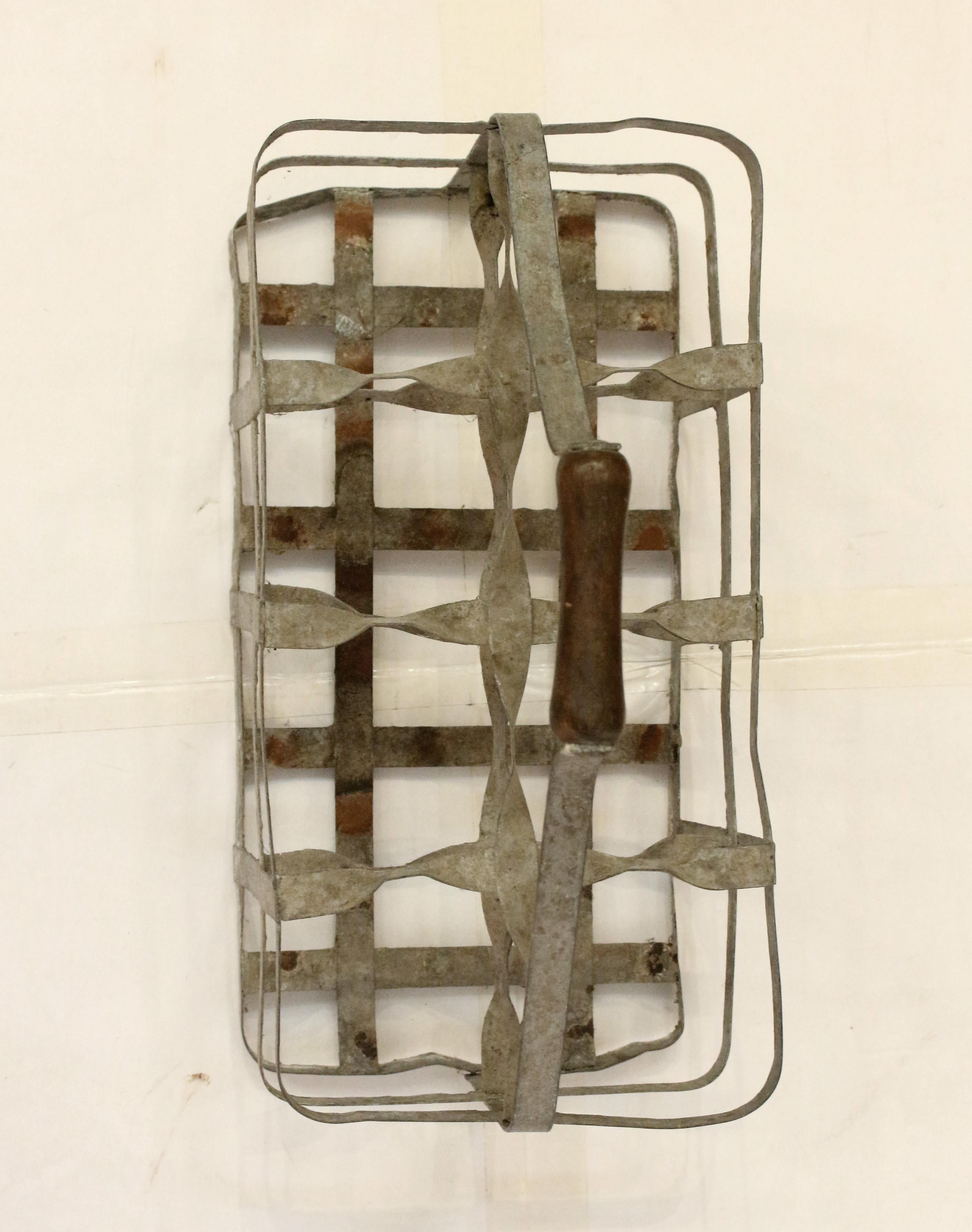 Rustico Portabottiglie per vino da 8 bottiglie del 1900 circa in vendita