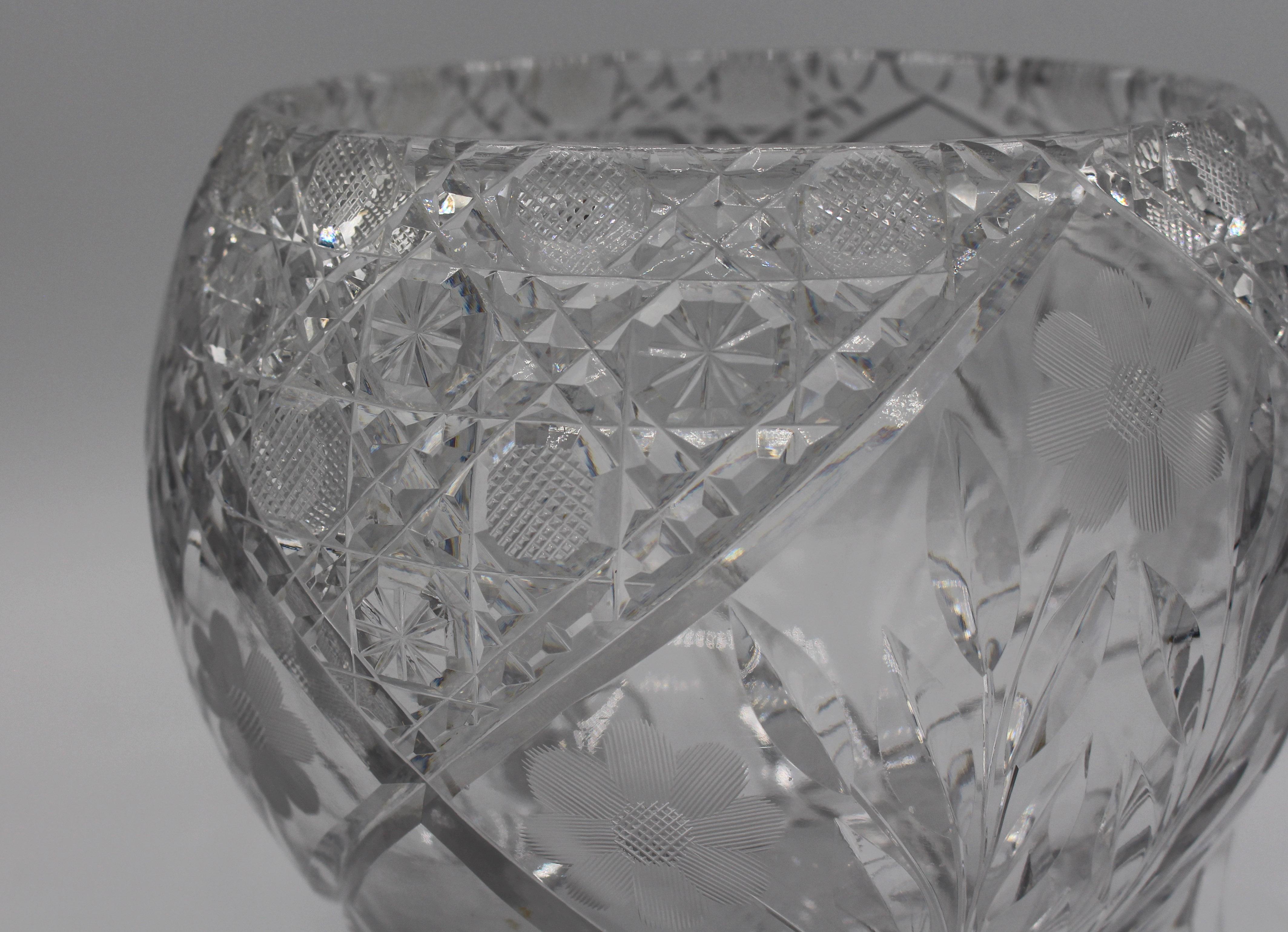 Early 20th Century circa 1900 American Brilliant Cut Glass Footed Rose Bowl For Sale