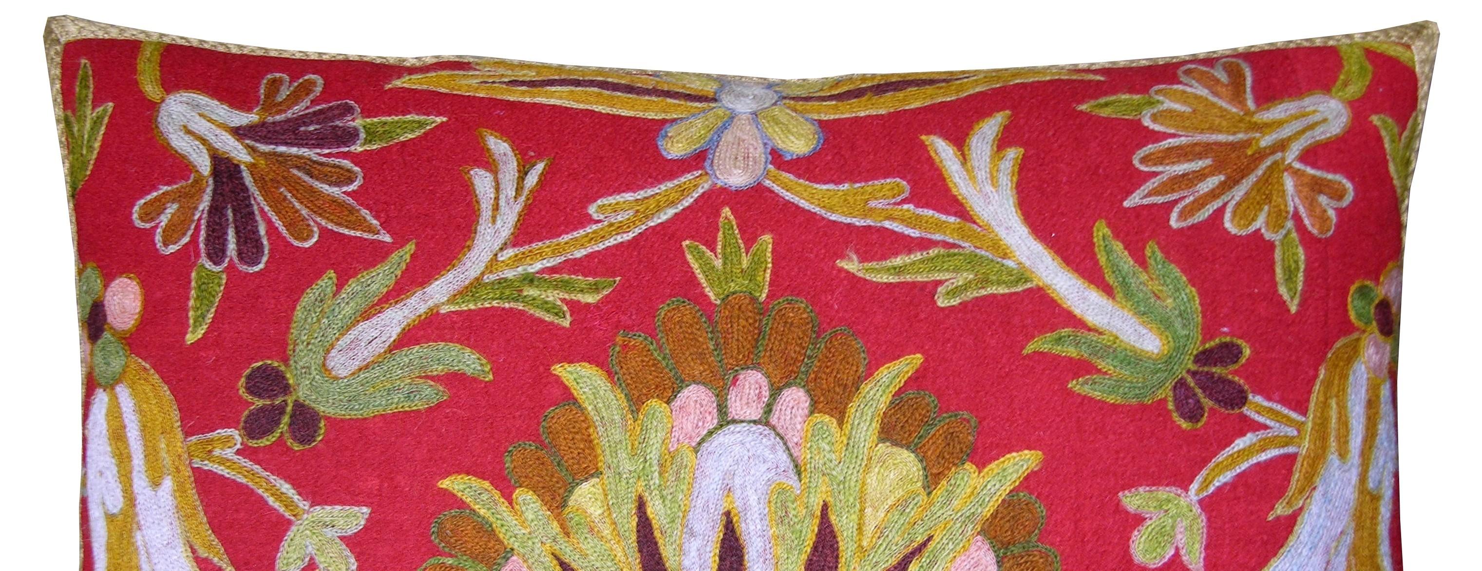 Circa 1900 Antique Embroidery Indian Pillow In Good Condition For Sale In Los Angeles, US