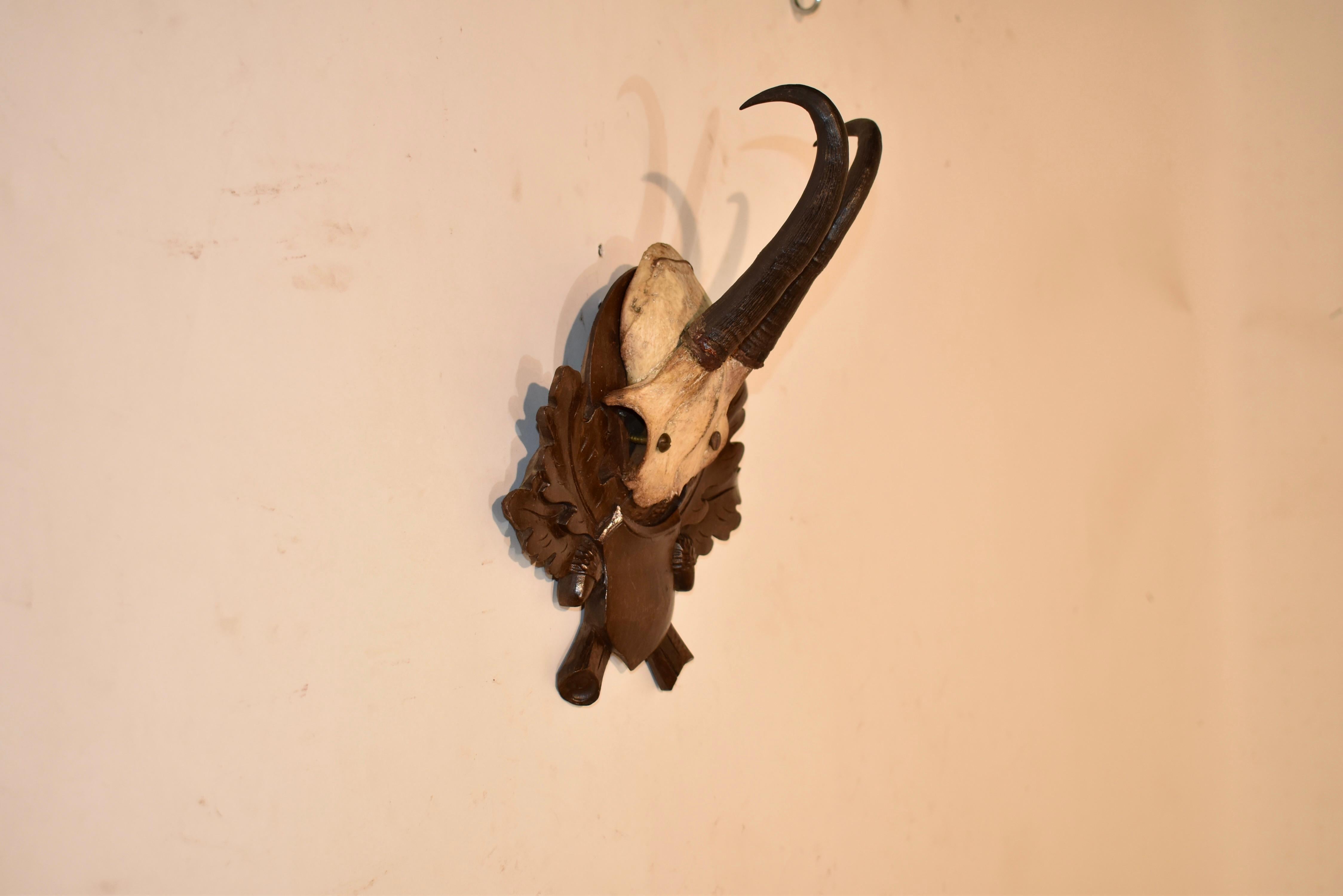 Circa 1900 Black Forest Placa de pared tallada Tallado a mano