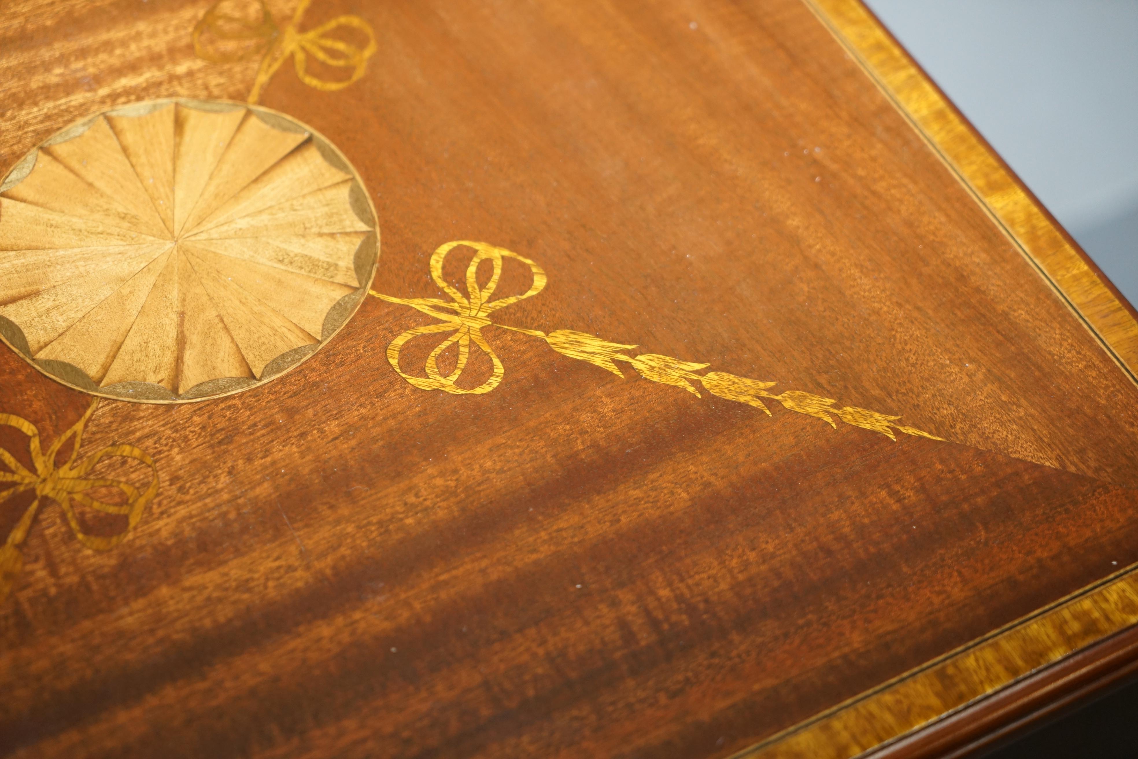 Edwardian Burr Walnut & Hardwood Revolving Bookcases Sheraton Inlaid, circa 1900 For Sale 6