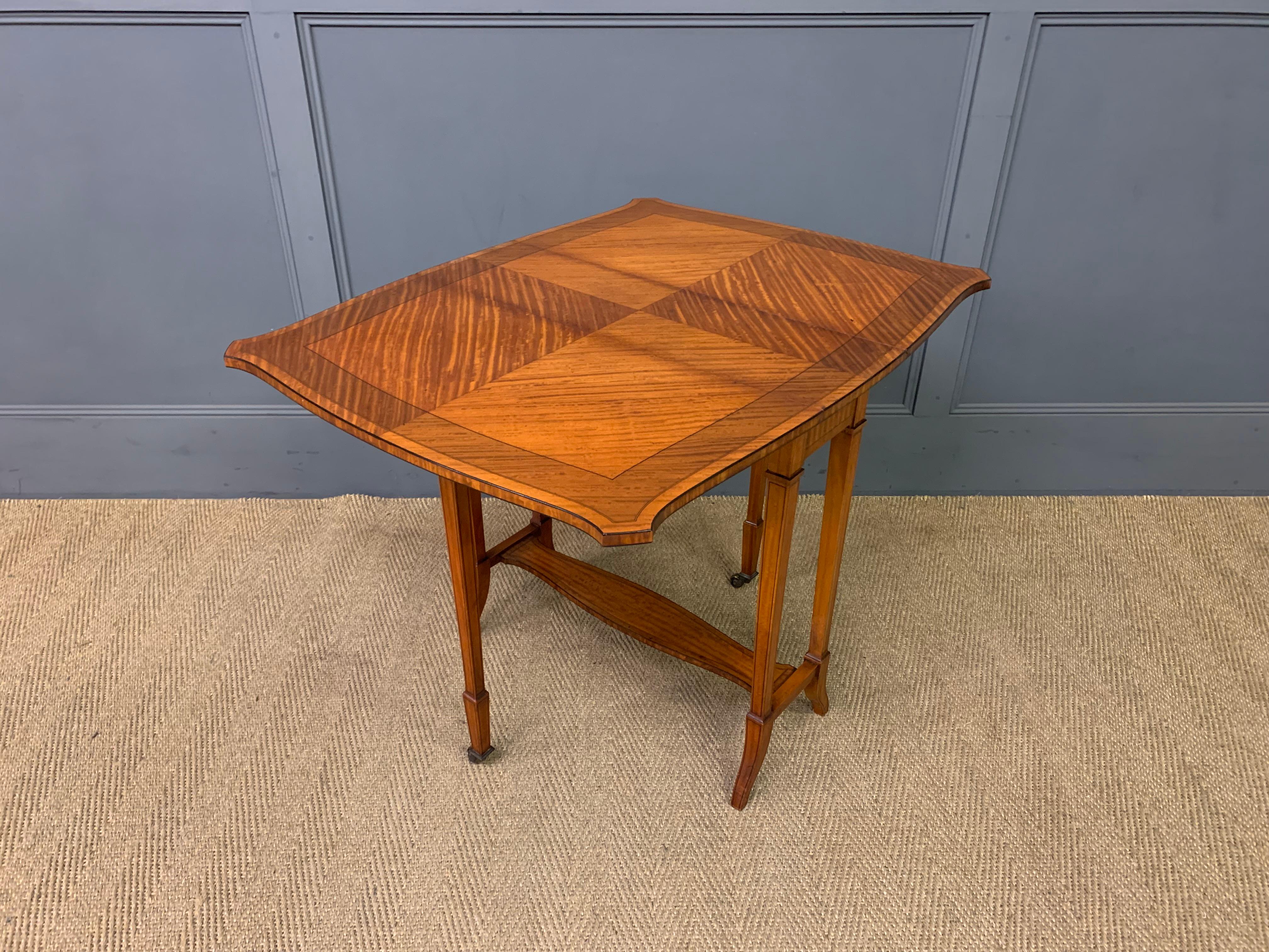 Circa 1900 English Edwardian Period Sutherland Table Madera en venta