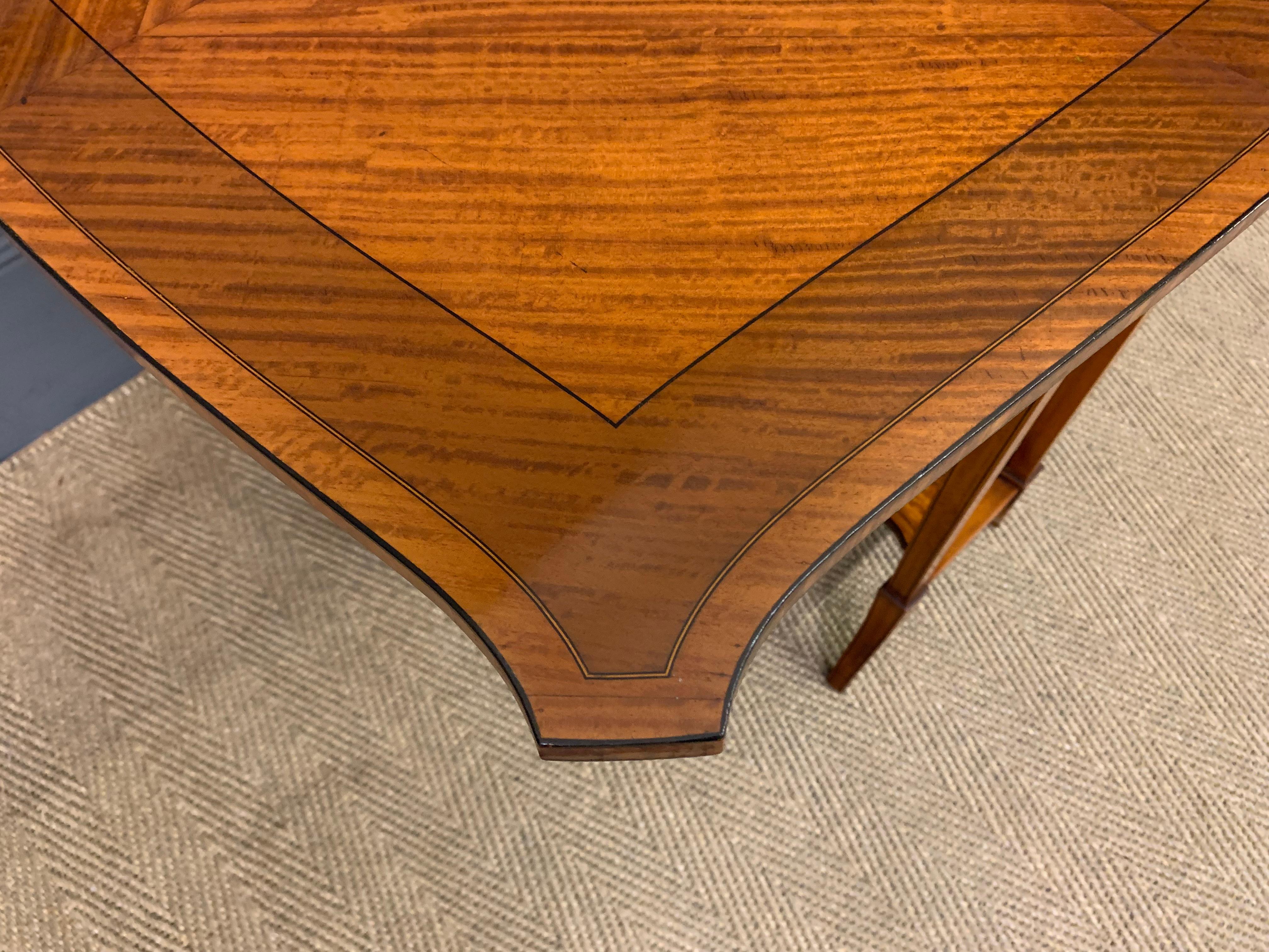 Circa 1900 English Edwardian Period Sutherland Table en venta 2