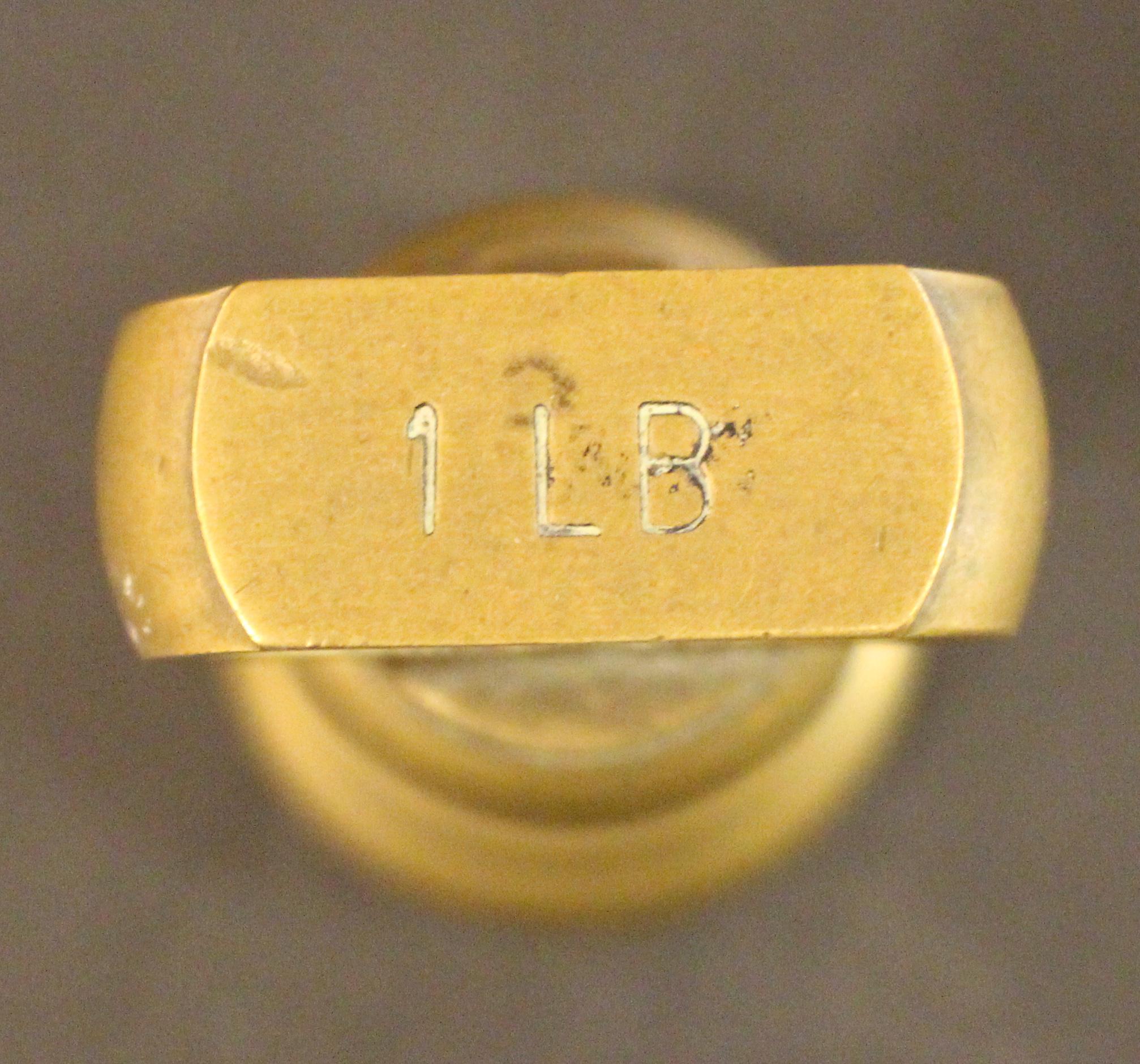 Circa 1900 English Equal Arm Market Scale With Weights en vente 2