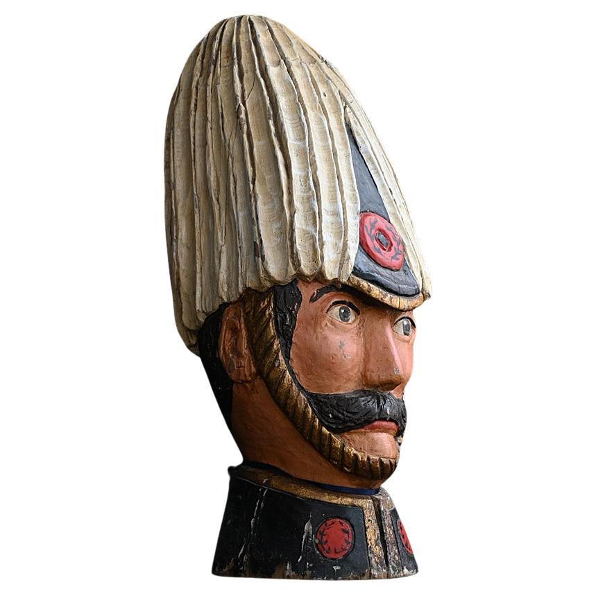 Circa 1900 Anglais forain buste en bois sculpté à la main en vente