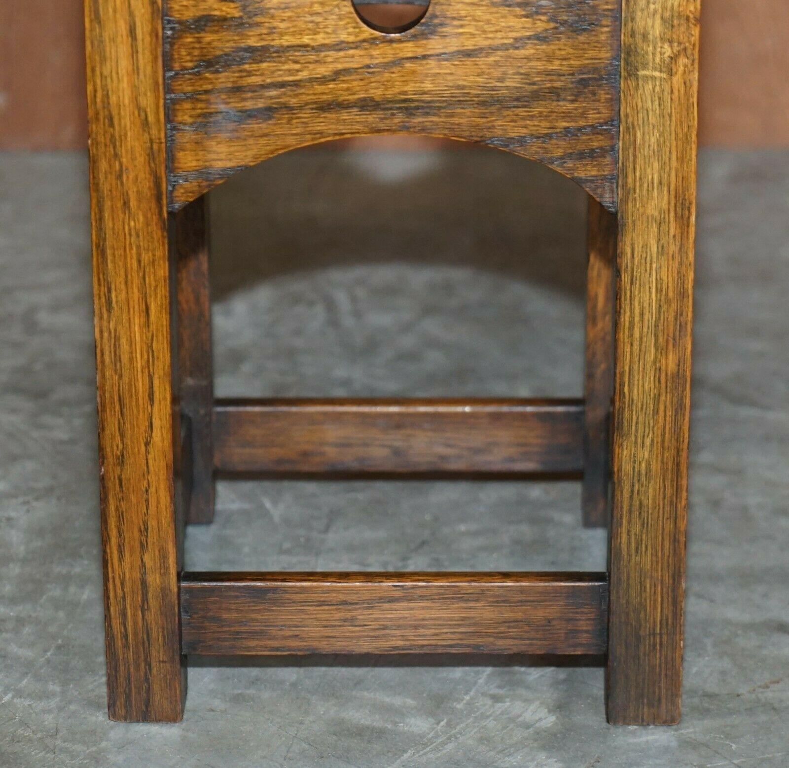 Hand-Crafted Circa 1900 English Oak Arts & Crafts Side End Lamp Wine Table or Plant Stand