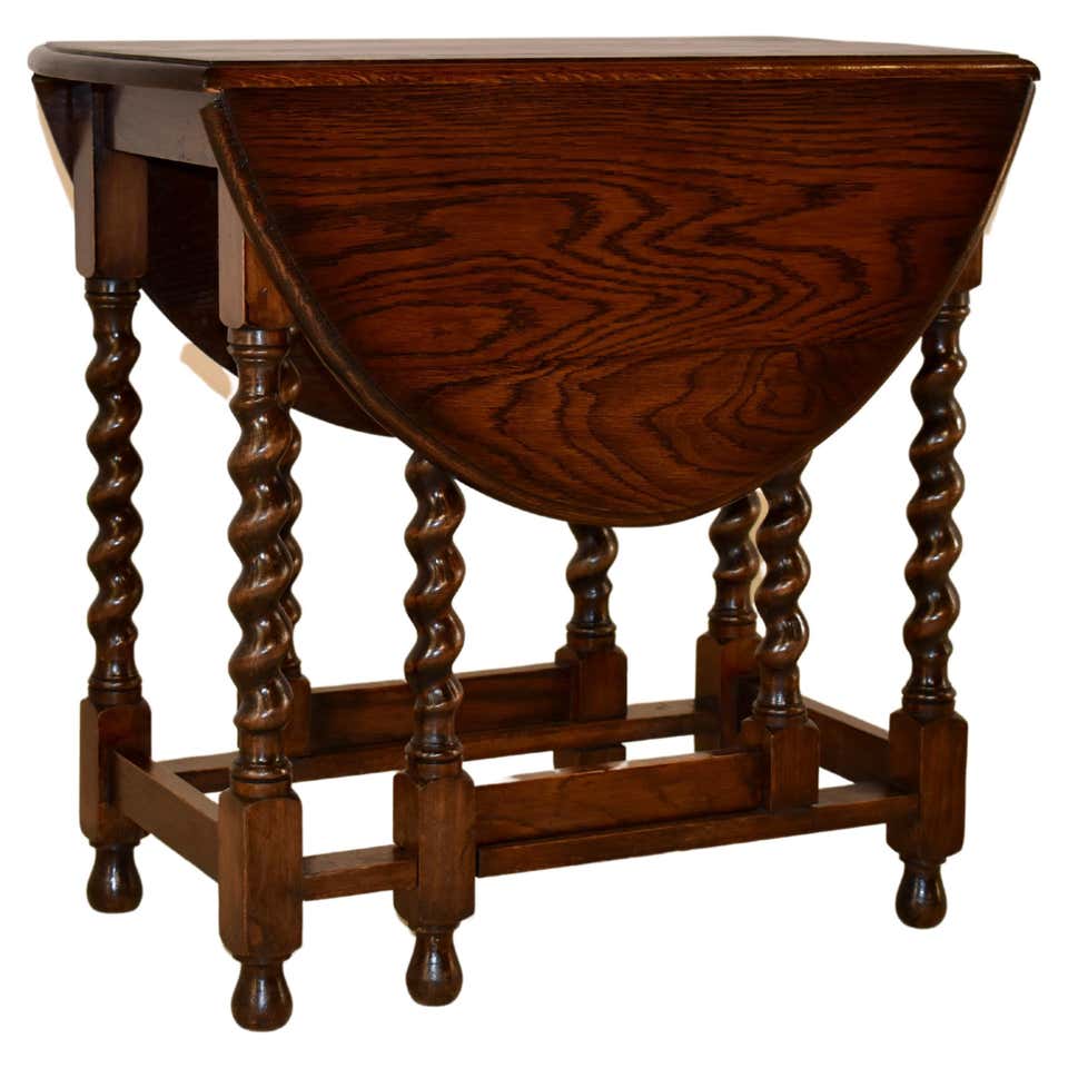 English Oak Gate Leg Side Table, circa 1900 For Sale at 1stDibs