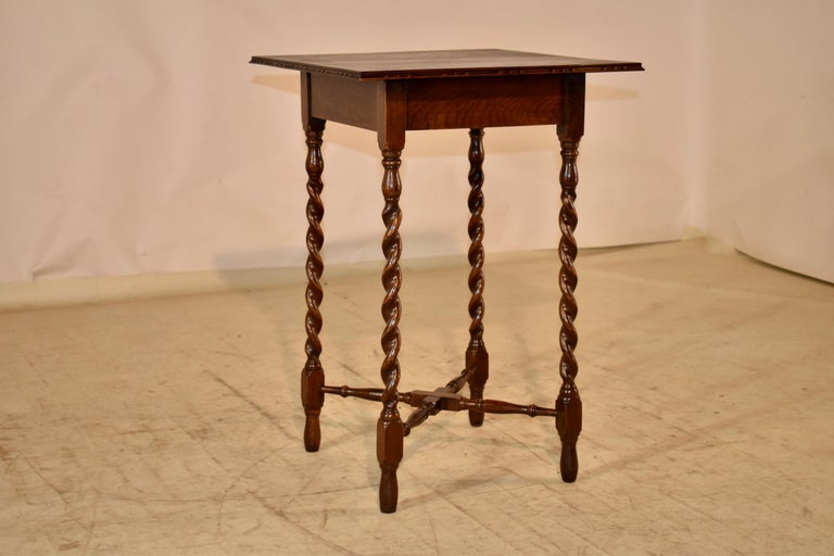circa 1900 English Oak Side Table For Sale at 1stDibs