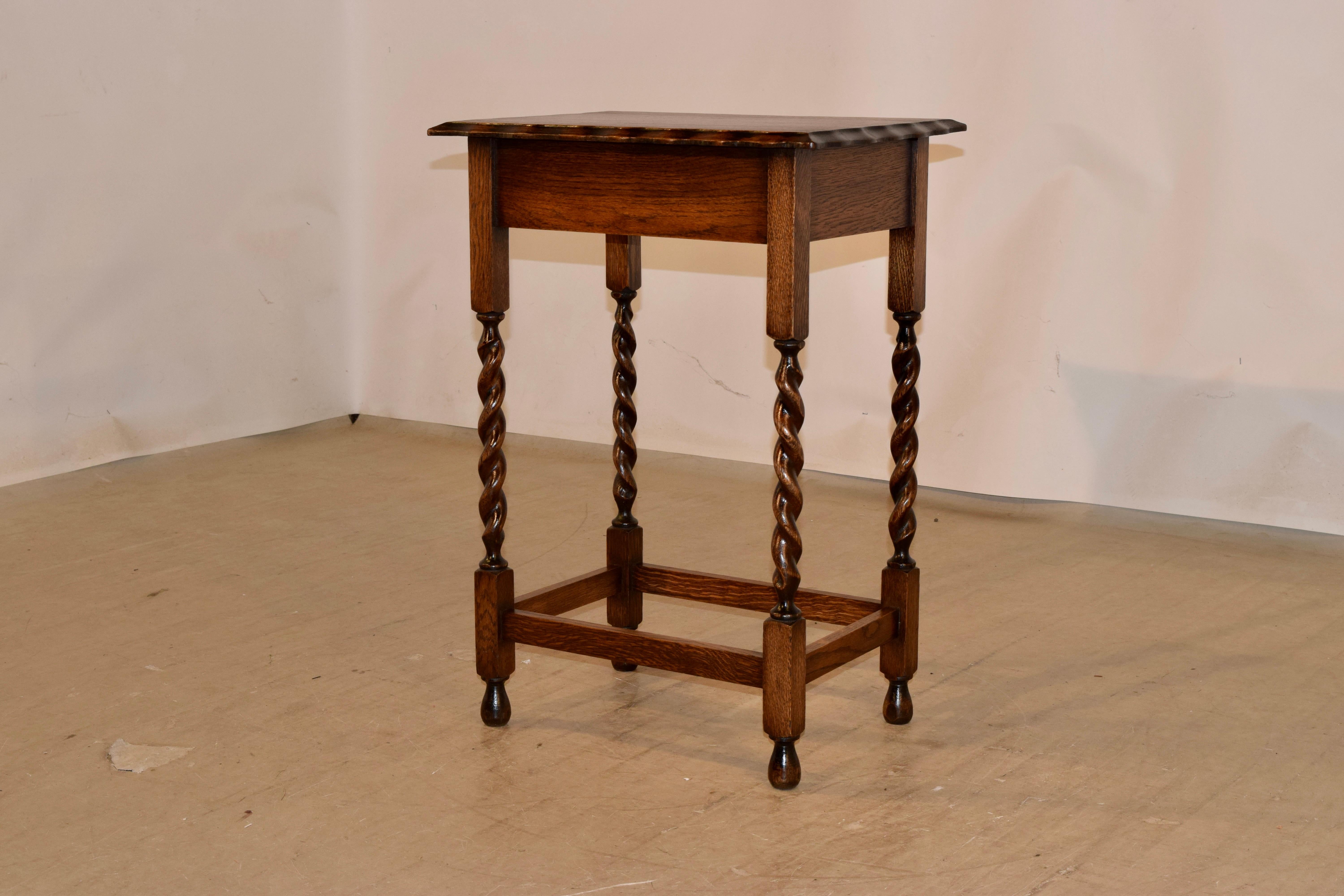 Circa 1900, English Oak Side Table In Good Condition In High Point, NC