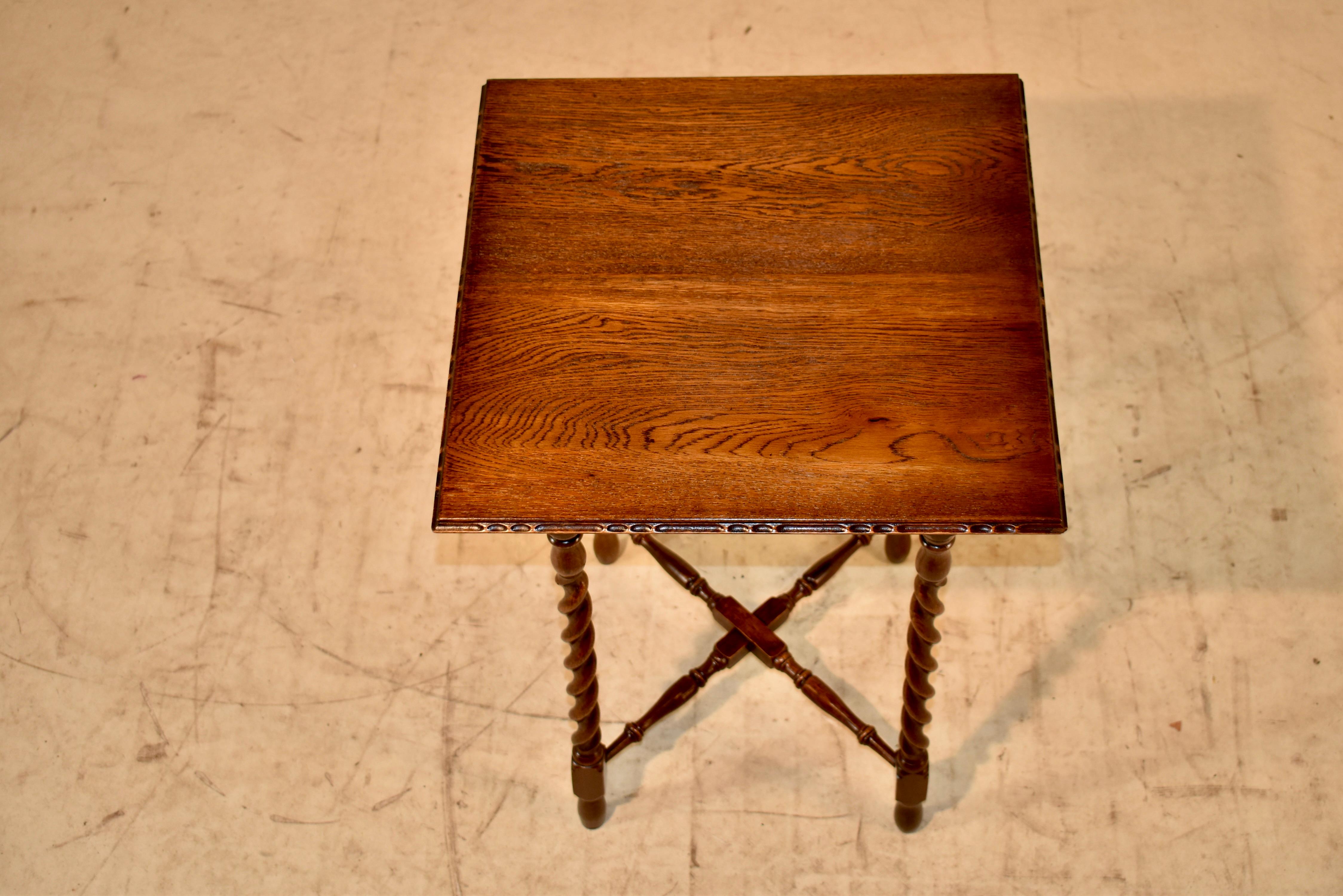 circa 1900 English Oak Side Table For Sale 4