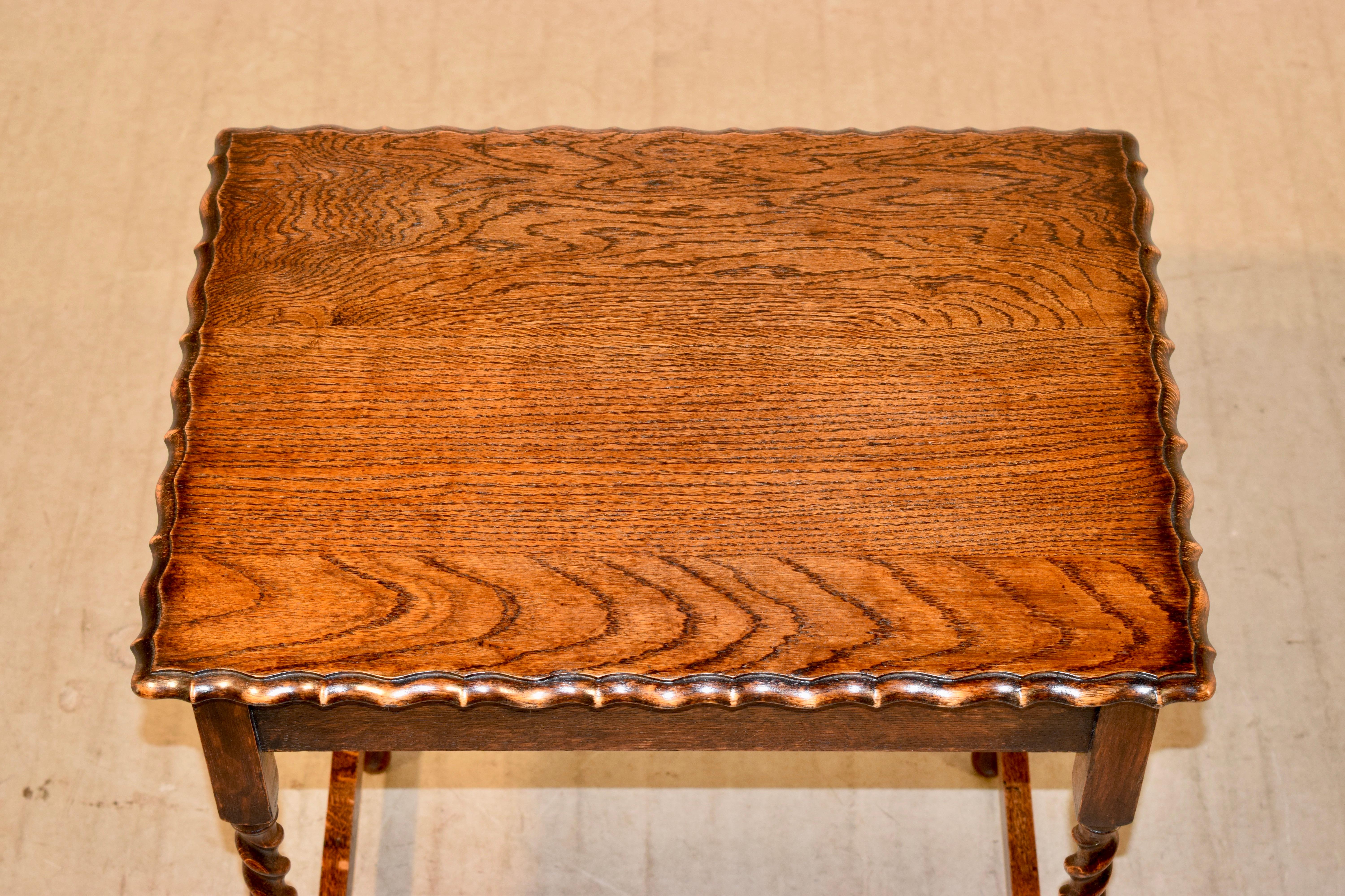 English Scalloped Side Table, Circa 1900 1