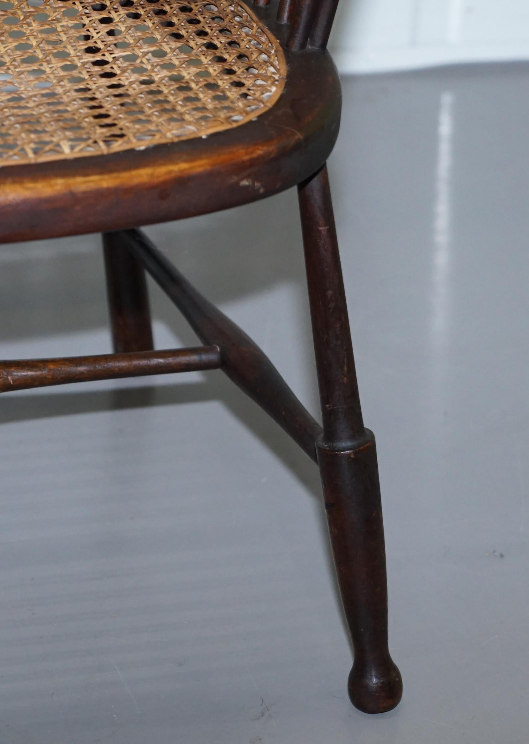 English Windsor Comb Spindle Back Armchair with Rare Rattan Seat, circa 1900 2