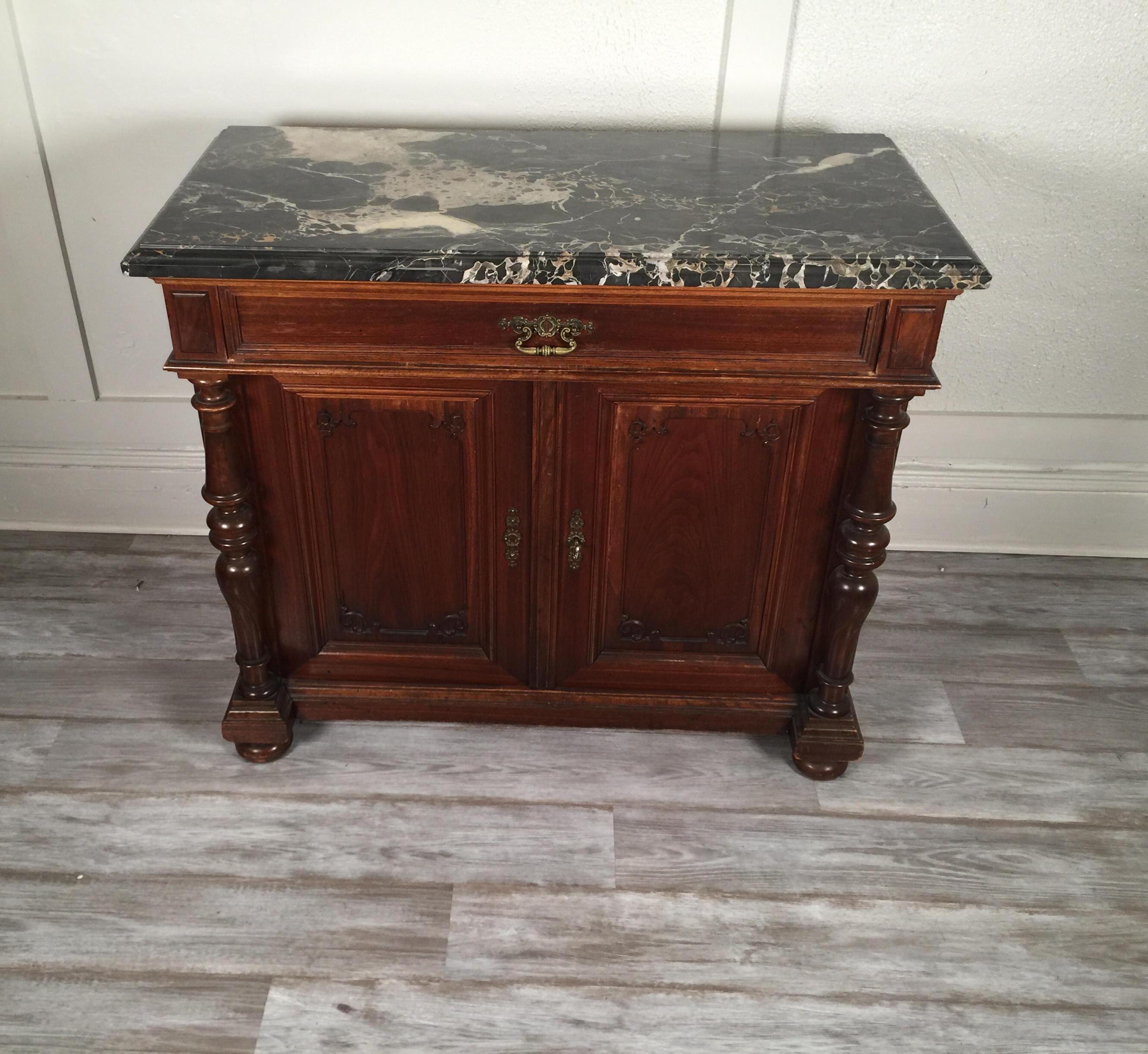 European Walnut Carved Marble-Top, Two-Drawer, Two-Door Cabinet, Bar, circa 1900 (Englisch)