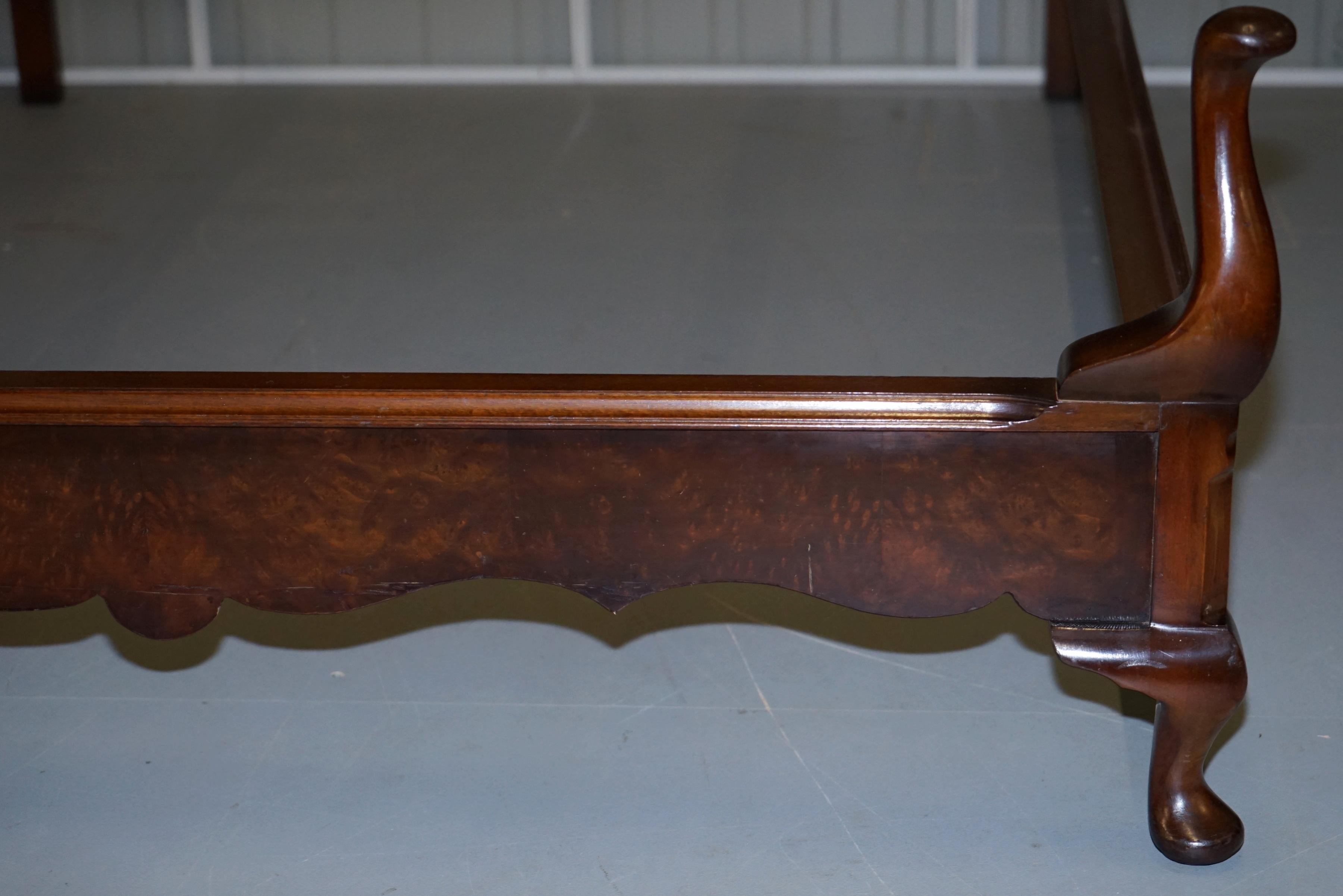 Flamed Mahogany Cabriolet Legged Double Bed Frame Bedstead Headboard, circa 1900 5