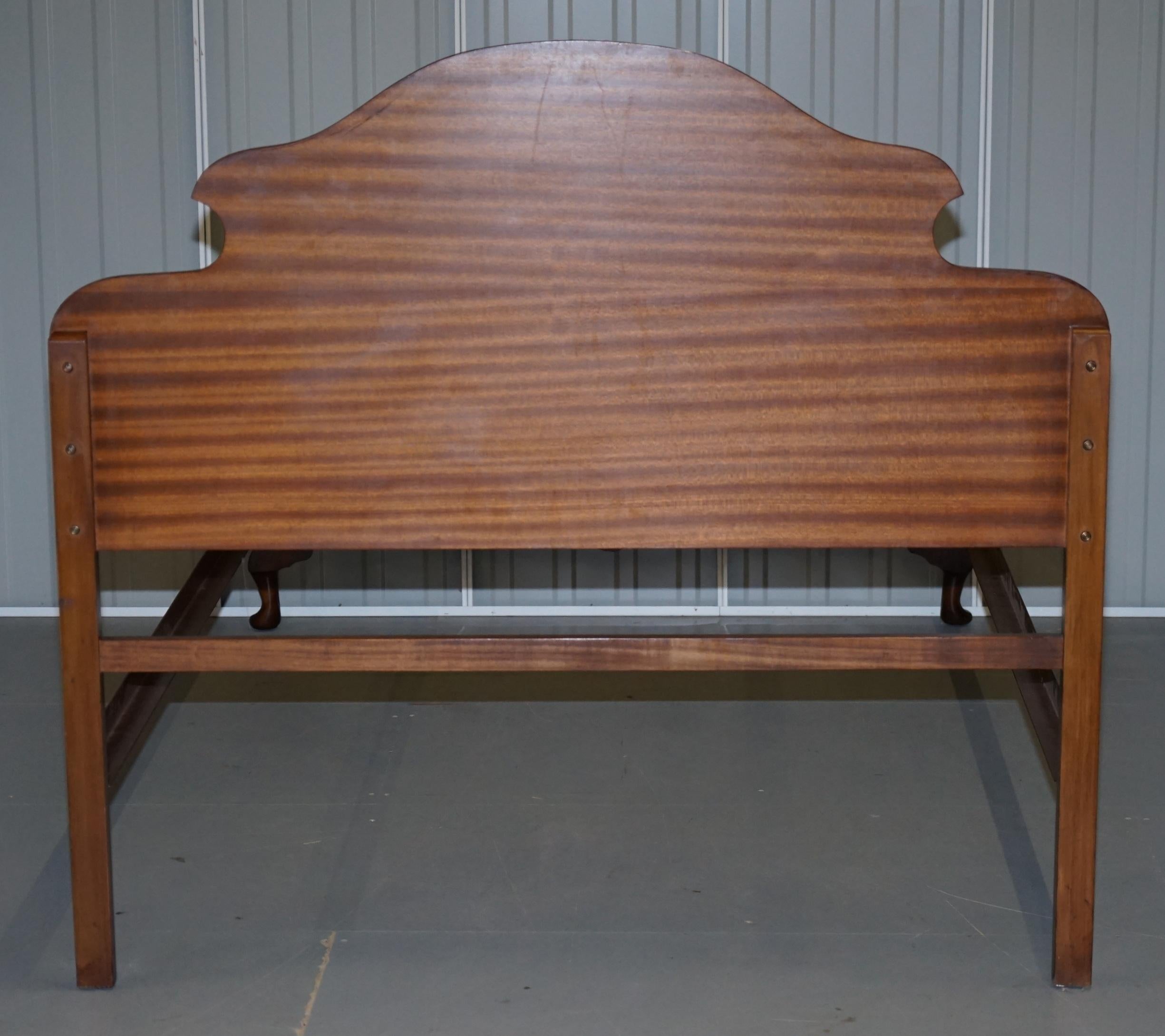 Flamed Mahogany Cabriolet Legged Double Bed Frame Bedstead Headboard, circa 1900 8