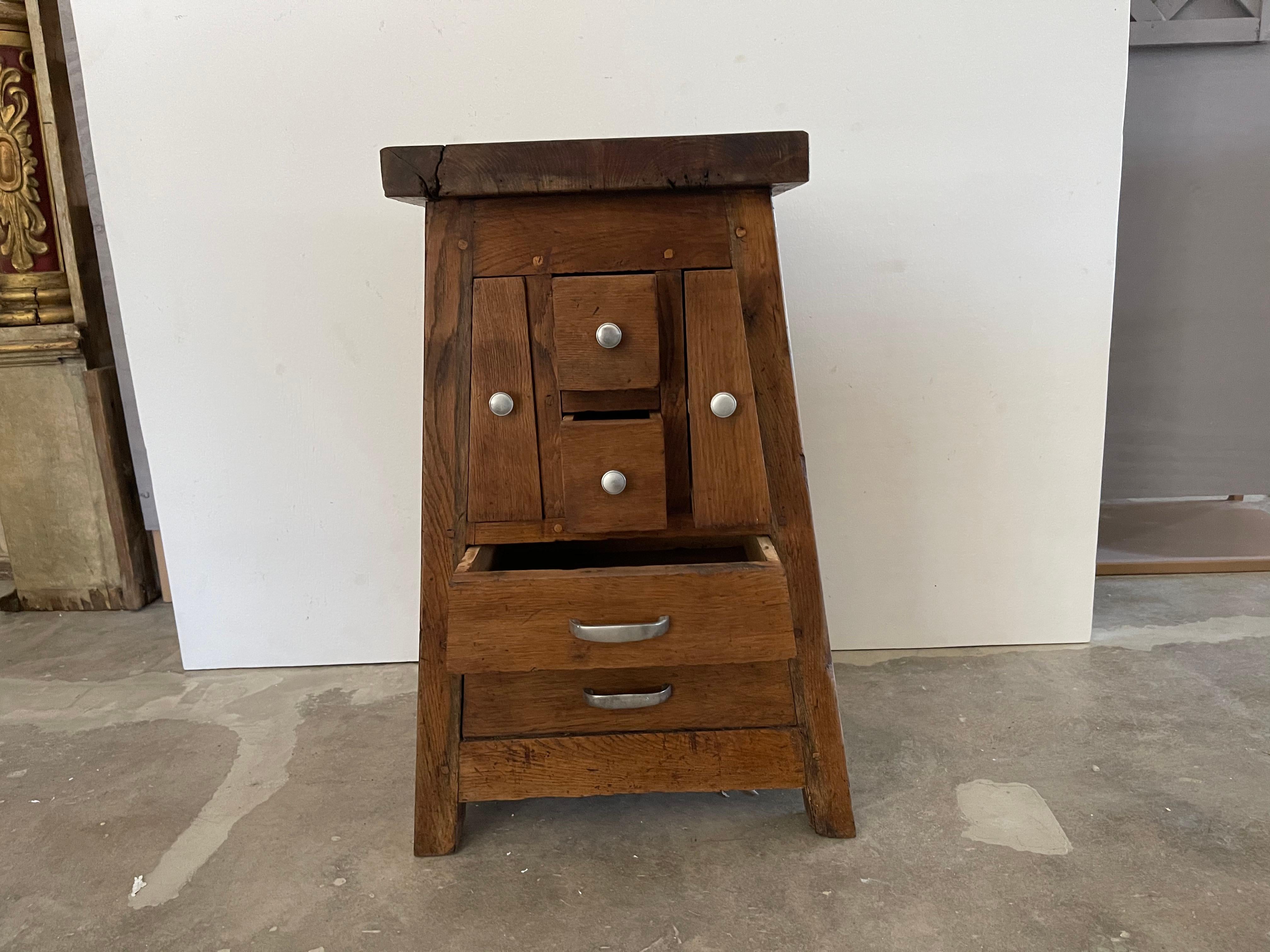 Circa 1900 French Antique Walnut Butcher Block – Rustic Provincial Worktable For Sale 11