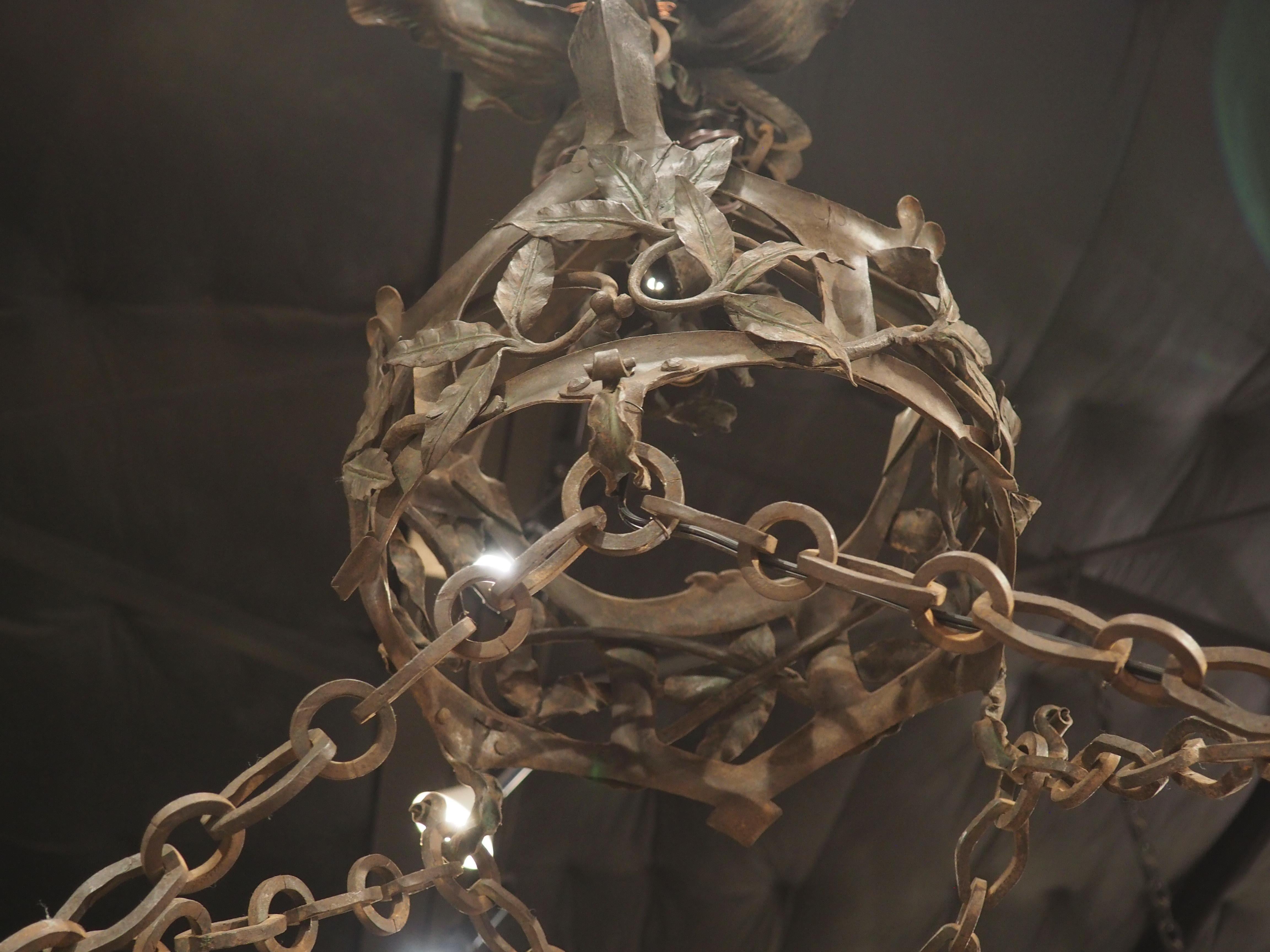 Lustre en fer forgé français Art Nouveau Circa 1900 5
