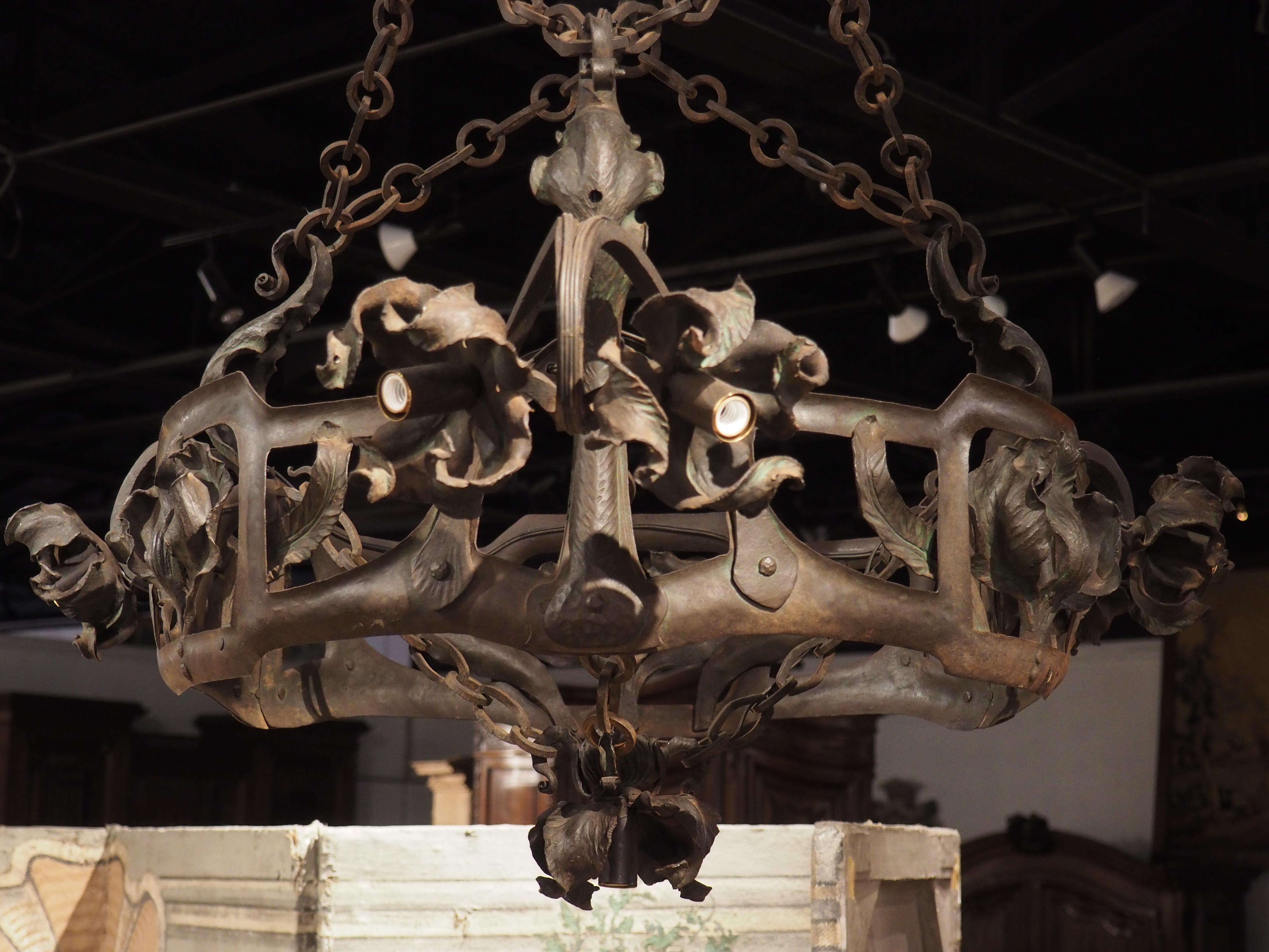 French Art Nouveau Wrought Iron Chandelier, circa 1900 For Sale 9