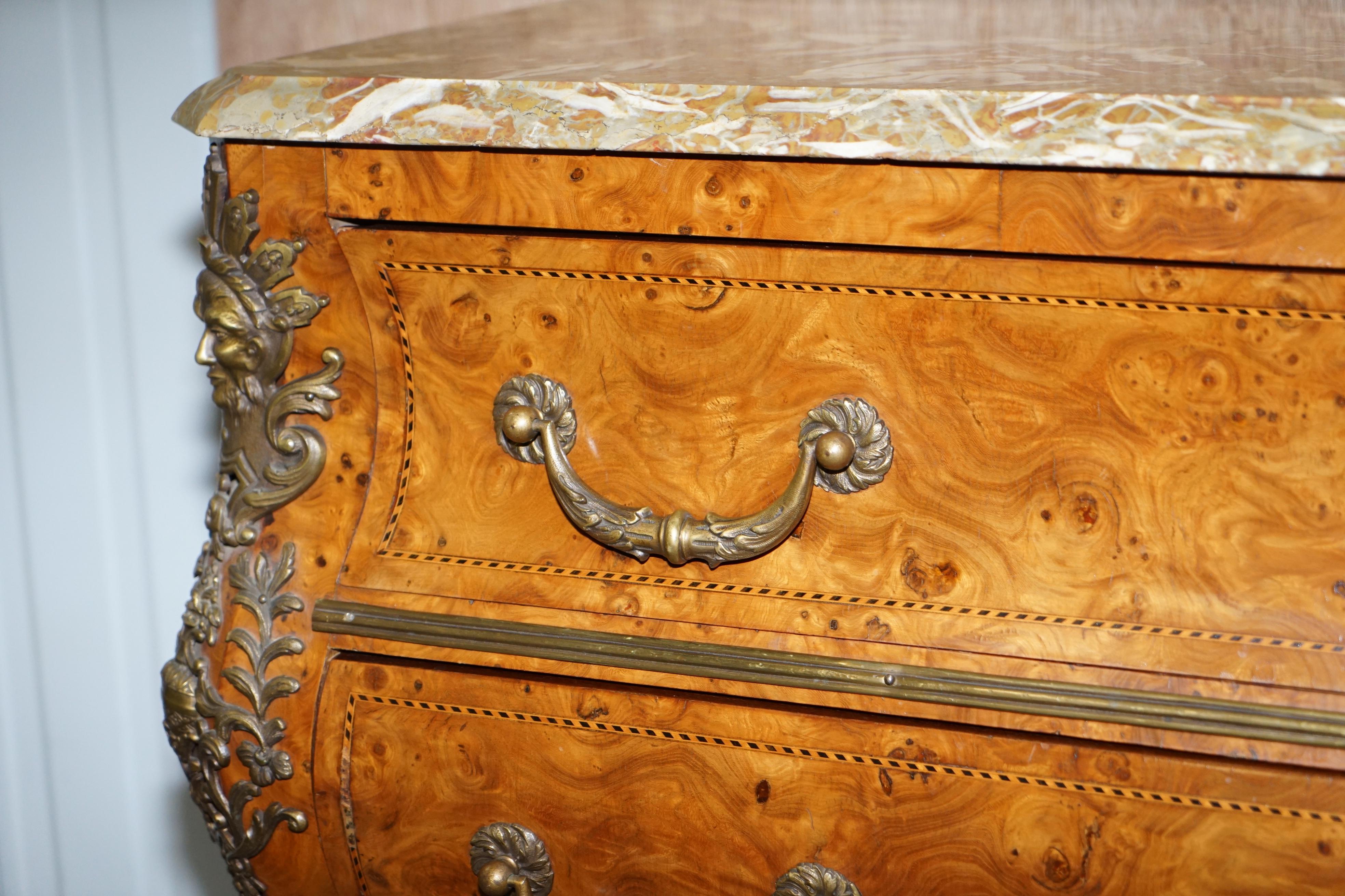 French Burr Walnut Bronze Fittings Marble-Top Bombe Chest of Drawers, circa 1900 3