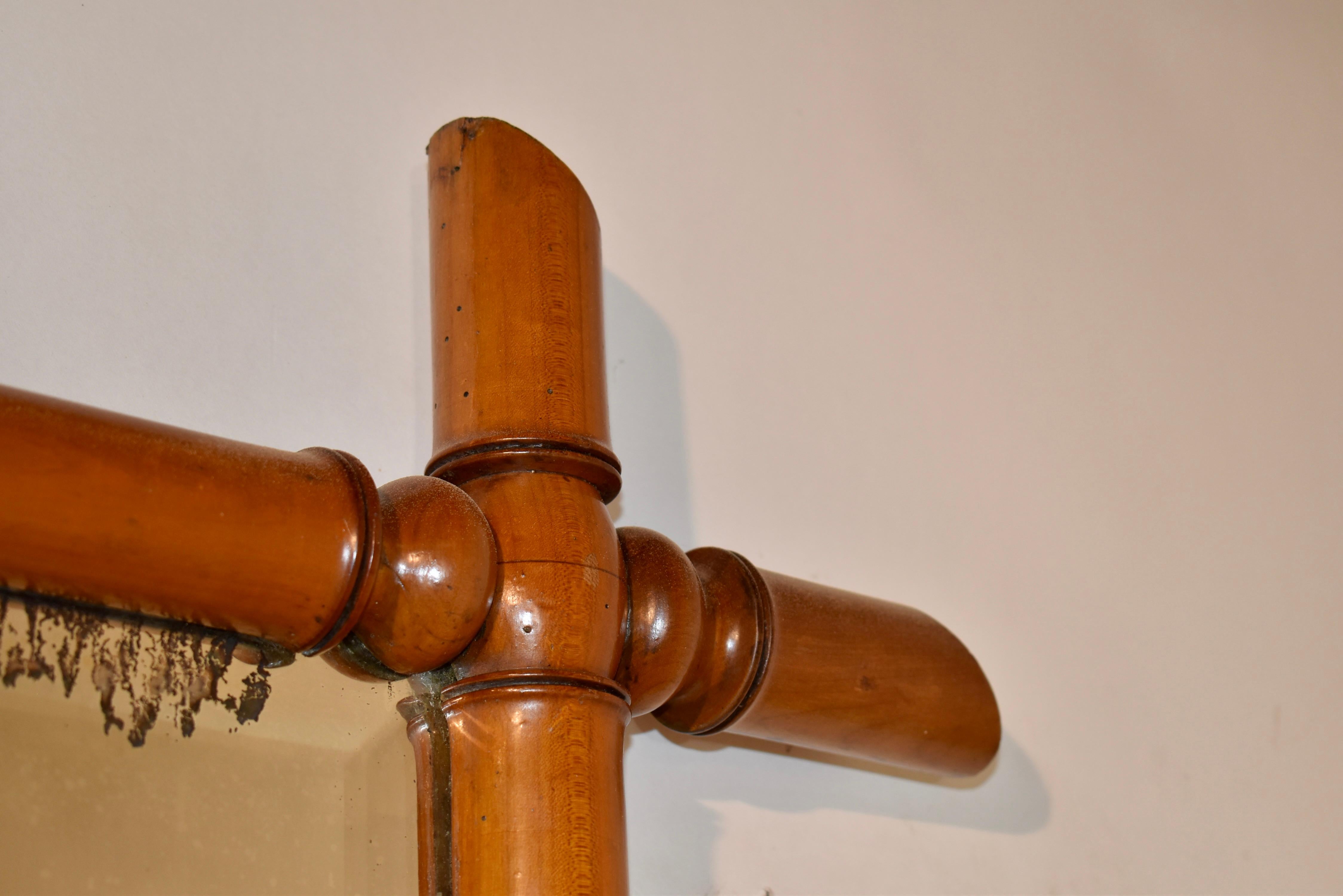 Specchio in finto bambù in ciliegio francese del 1900 circa in vendita 1