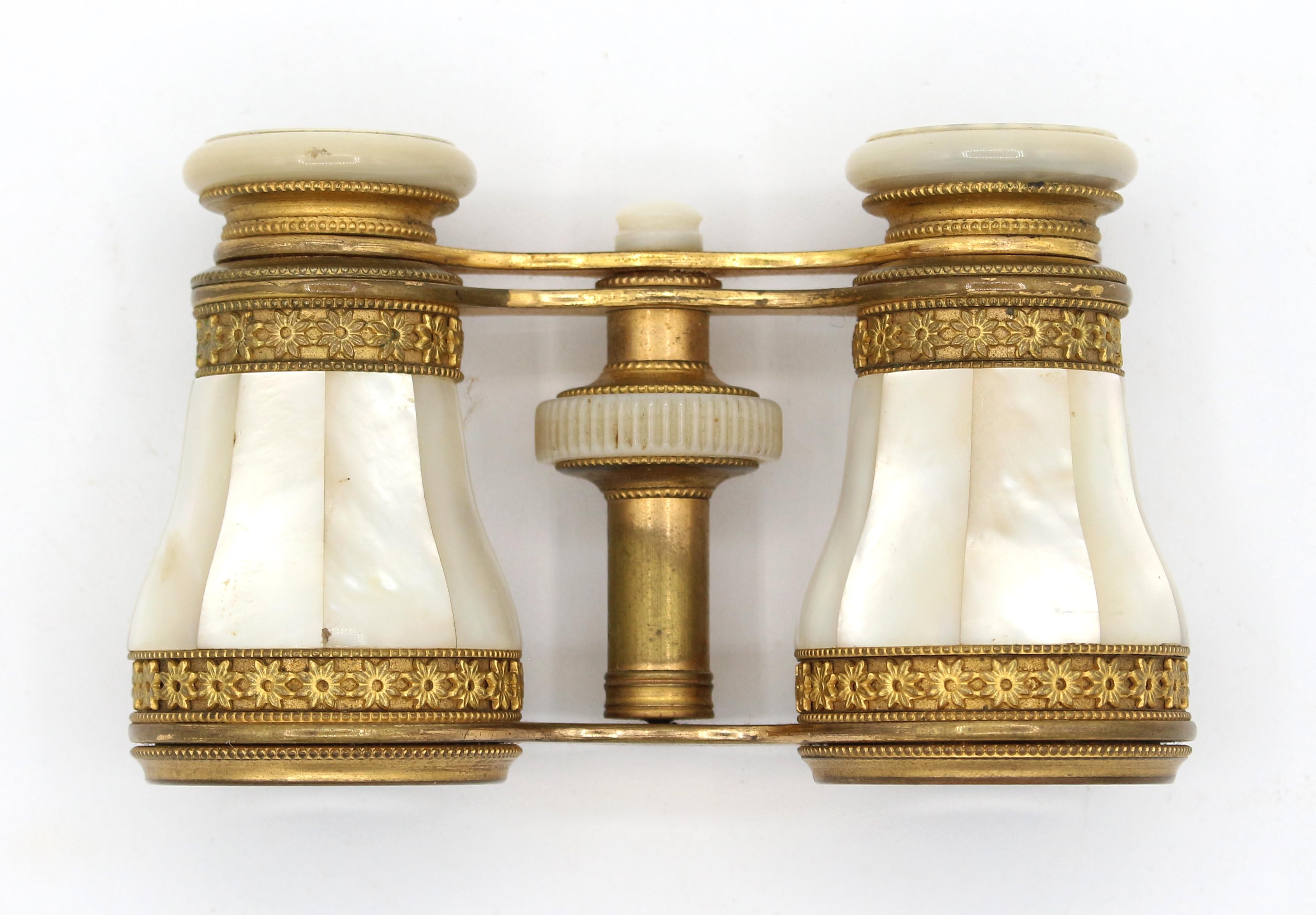Early 20th Century Circa 1900 French Opera Glasses by Colmont F.T Paris For Sale