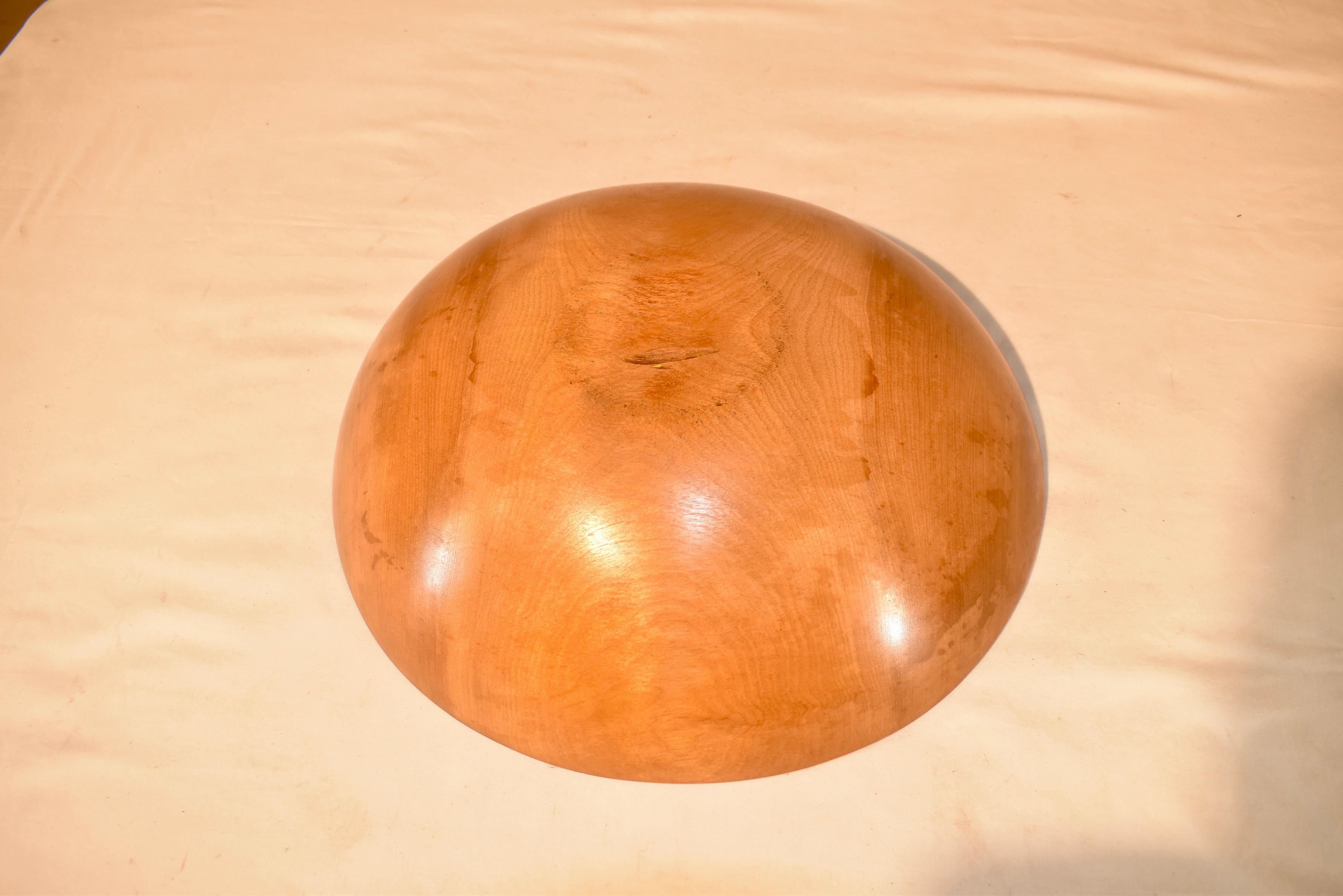 English Circa 1900 Hand Turned Maple Bowl For Sale