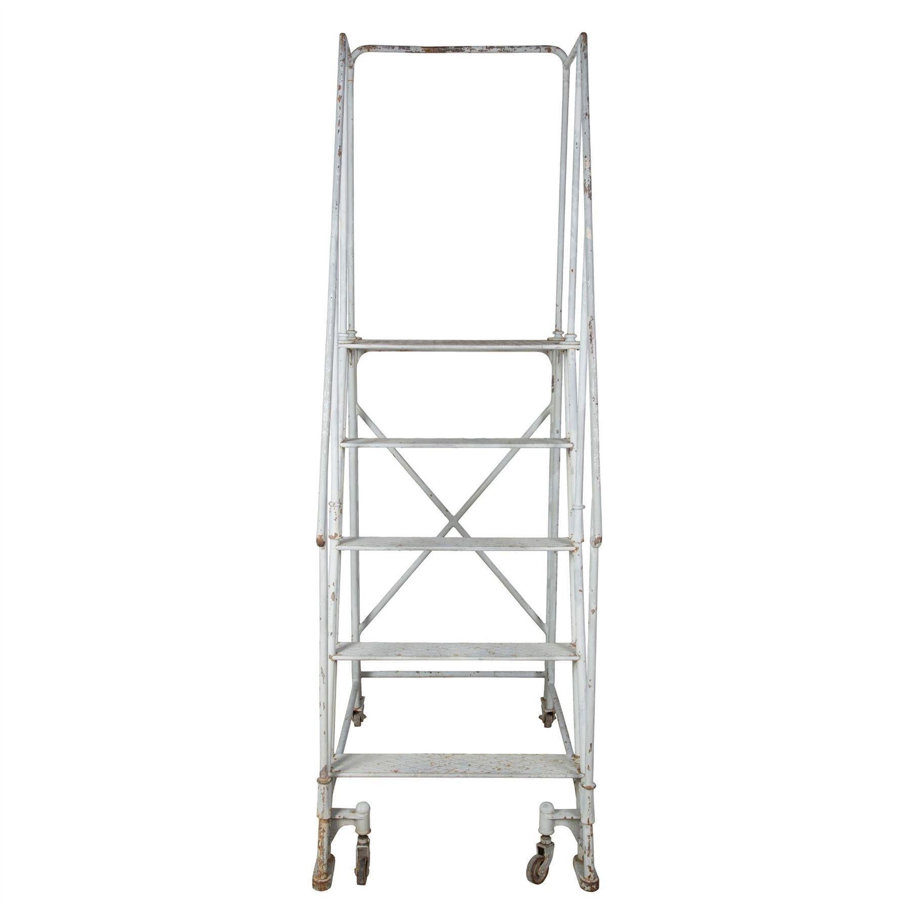 Large French Industrial Library Ladder, circa 1900 In Good Condition For Sale In Gloucestershire, GB