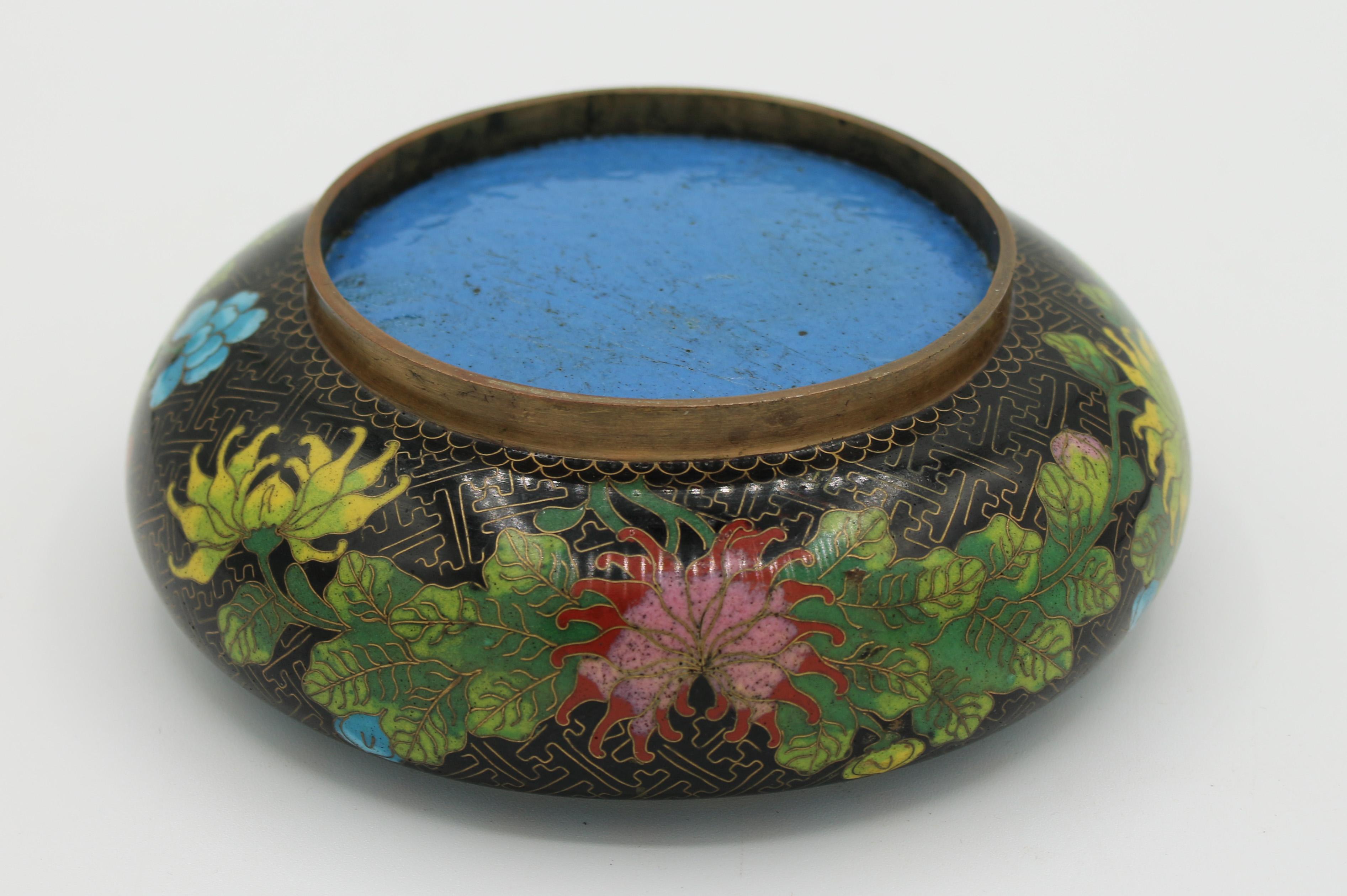 Brass Circa 1900 Qing Dynasty Cloisonne Bowl For Sale