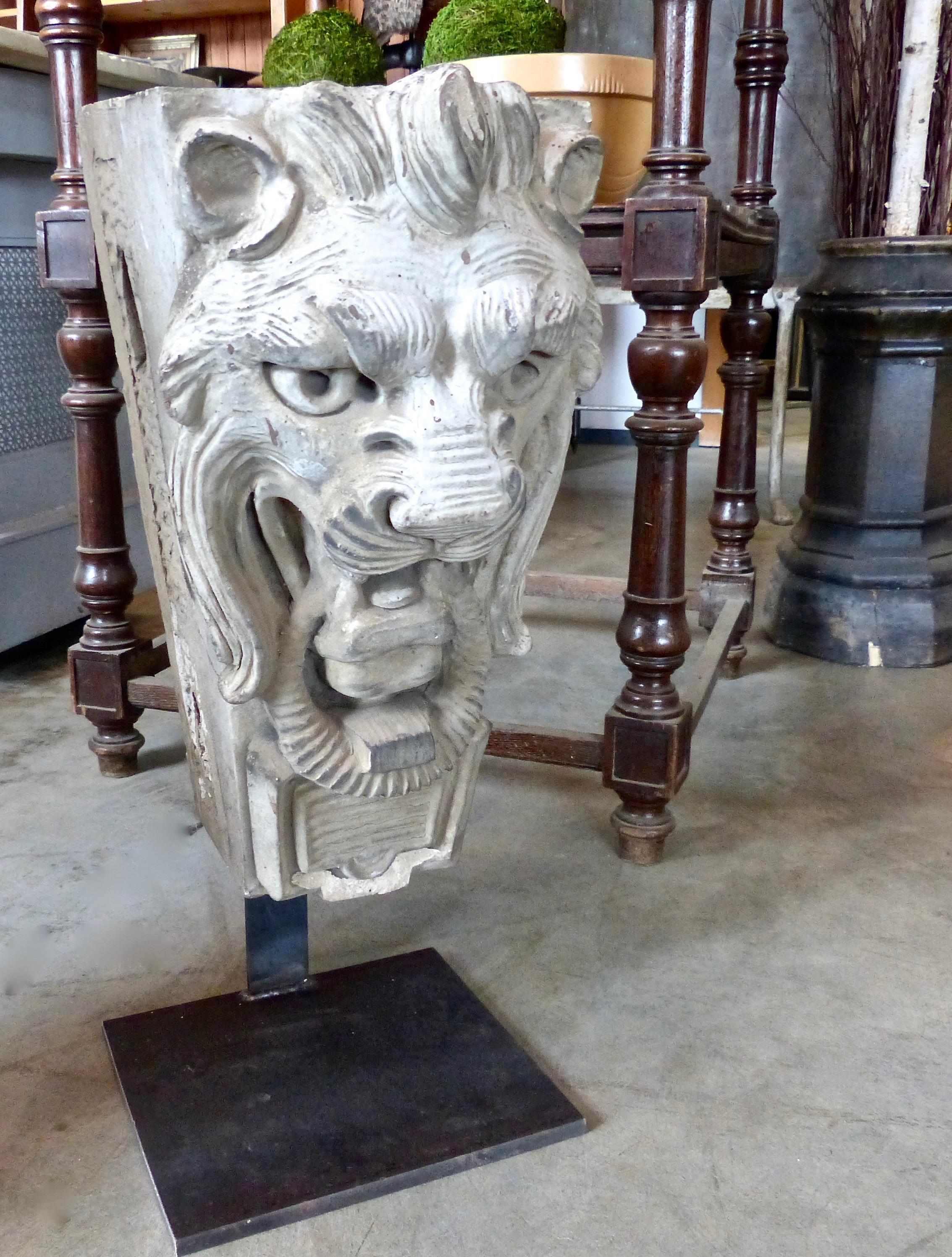 lions head ornament