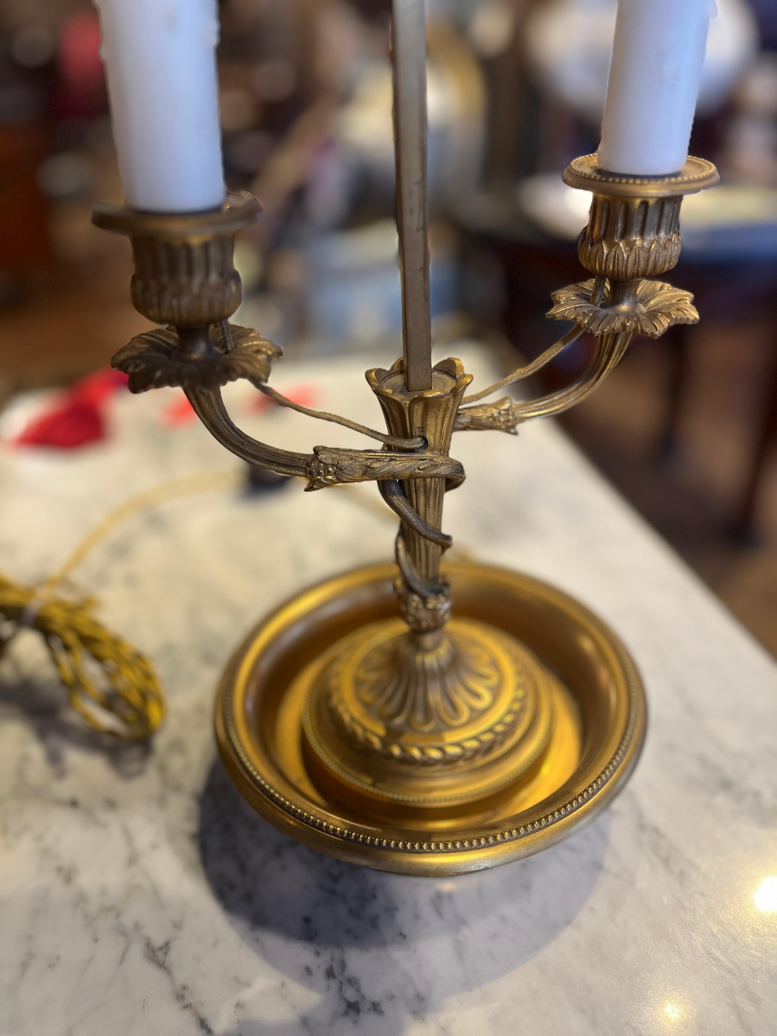 French Circa 1900 Louis XVI Style Bouillotte Lamp For Sale