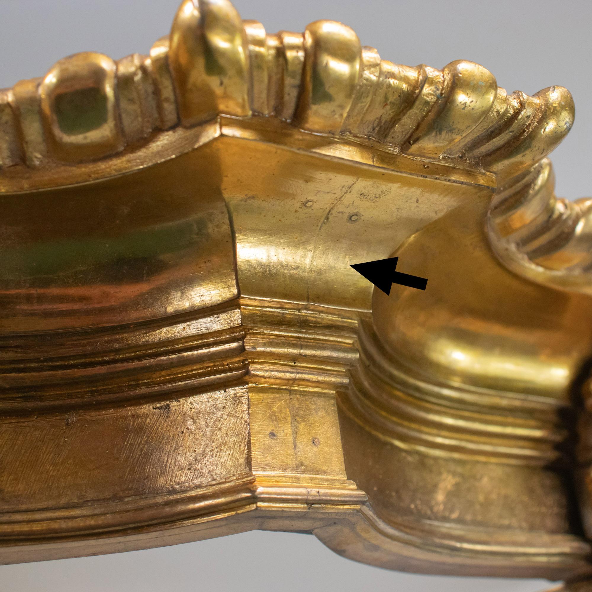 Empotrable de bronce dorado estilo Luis XVI de principios del siglo XX con cristal grabado Bronce en venta