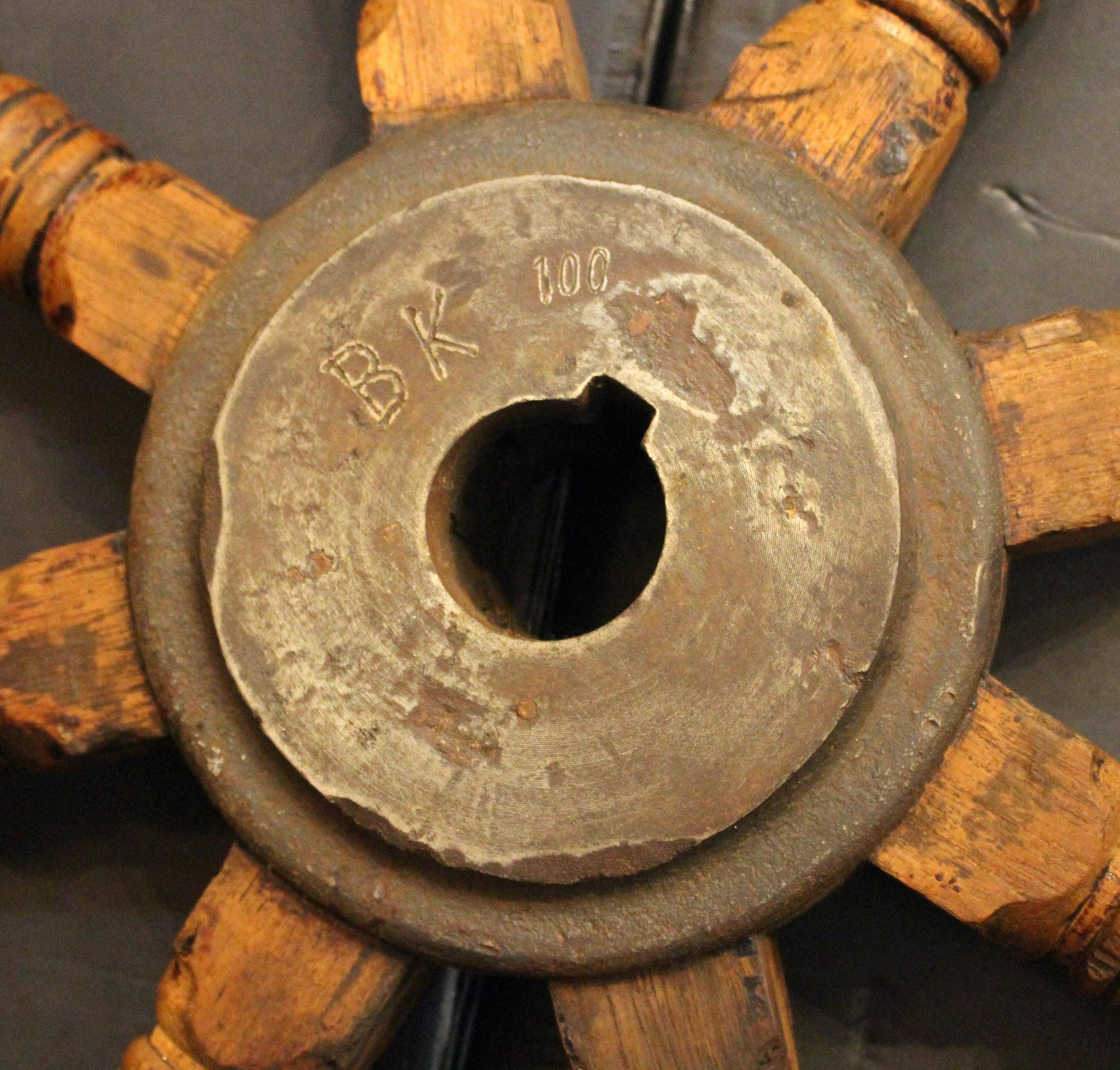 Début du 20ème siècle Roue de navire anglo-européenne vers 1900 ou plus ancienne en vente